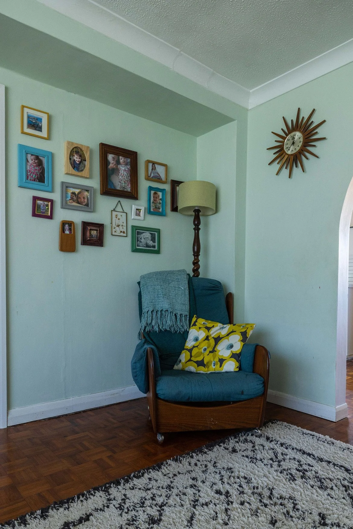 essex-1970s-suburban-house-retro-film-photo-shoot-location-hire-corner-chair.jpg