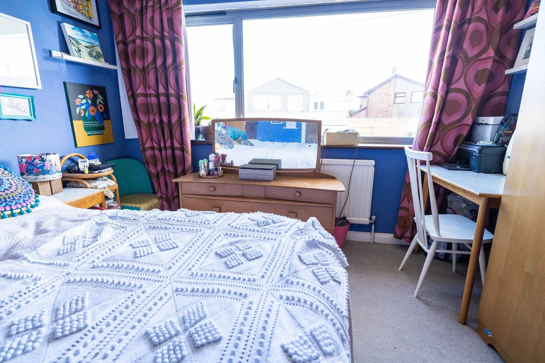 essex-1970s-suburban-house-retro-film-photo-shoot-location-hire-dressing-table.jpg
