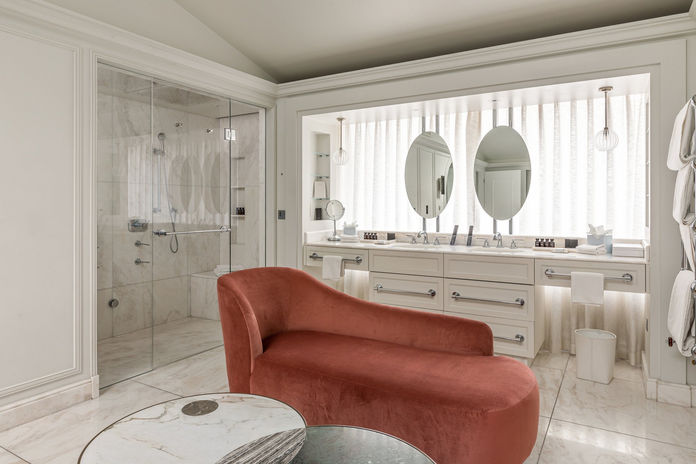 london-luxury-boutique-hotel-film-photo-shoot-event-location-hire-bathroom-mirrors.jpg
