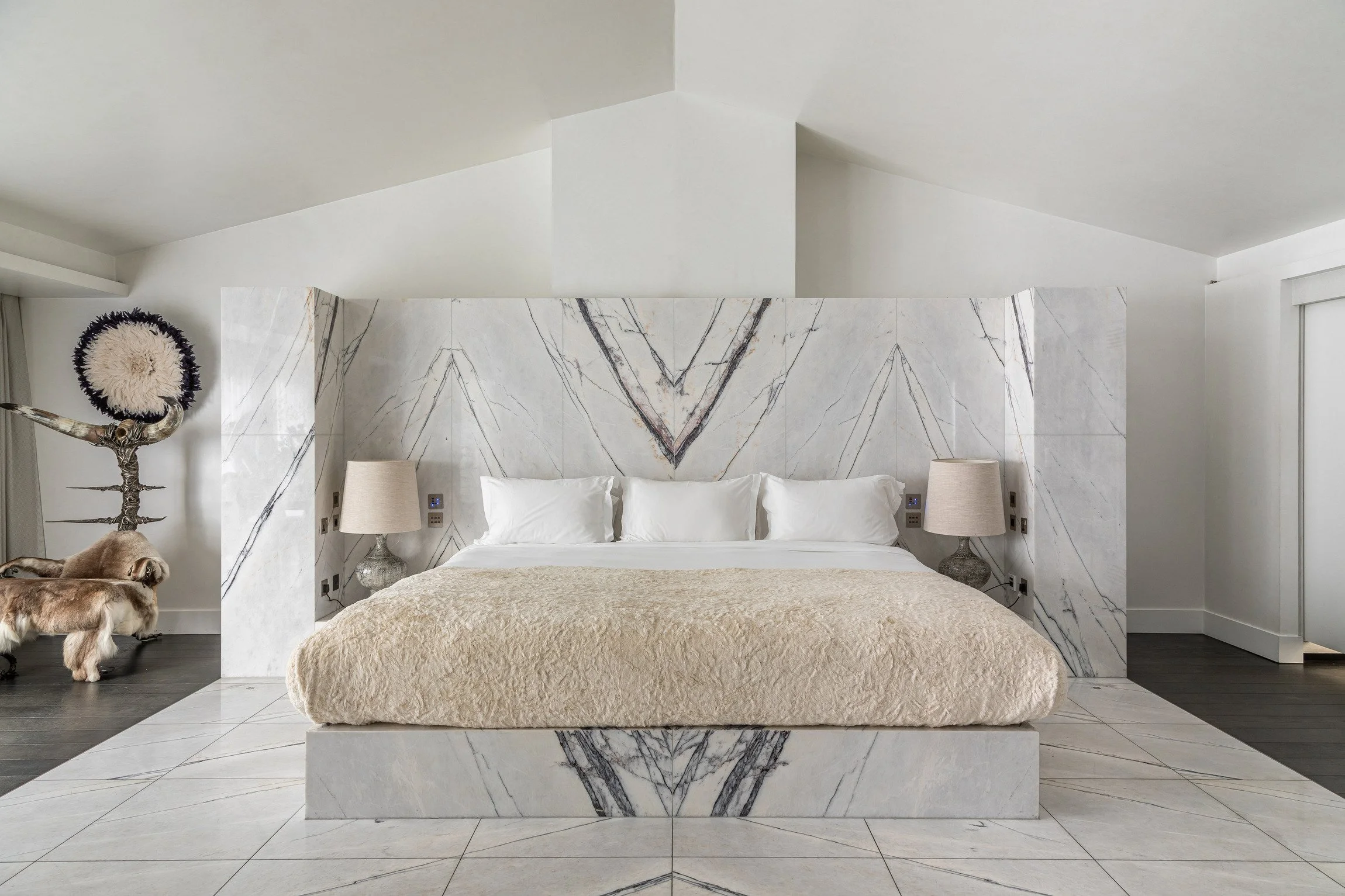 london-luxury-boutique-hotel-film-photo-shoot-event-location-hire-penthouse-03-white-double-bedroom.jpg