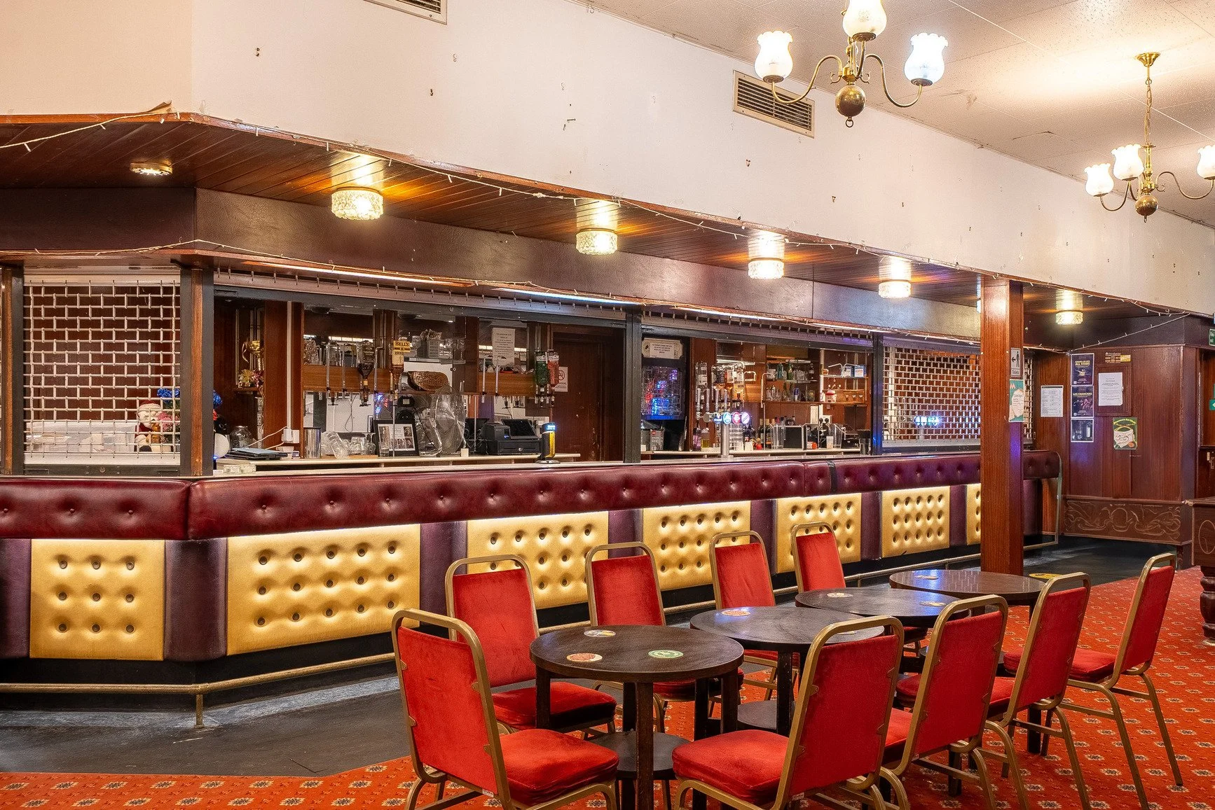hire-a-london-1970s-traditional-working-mens-club-film-photo-shoot-event-location-bar-room-lighting.jpg