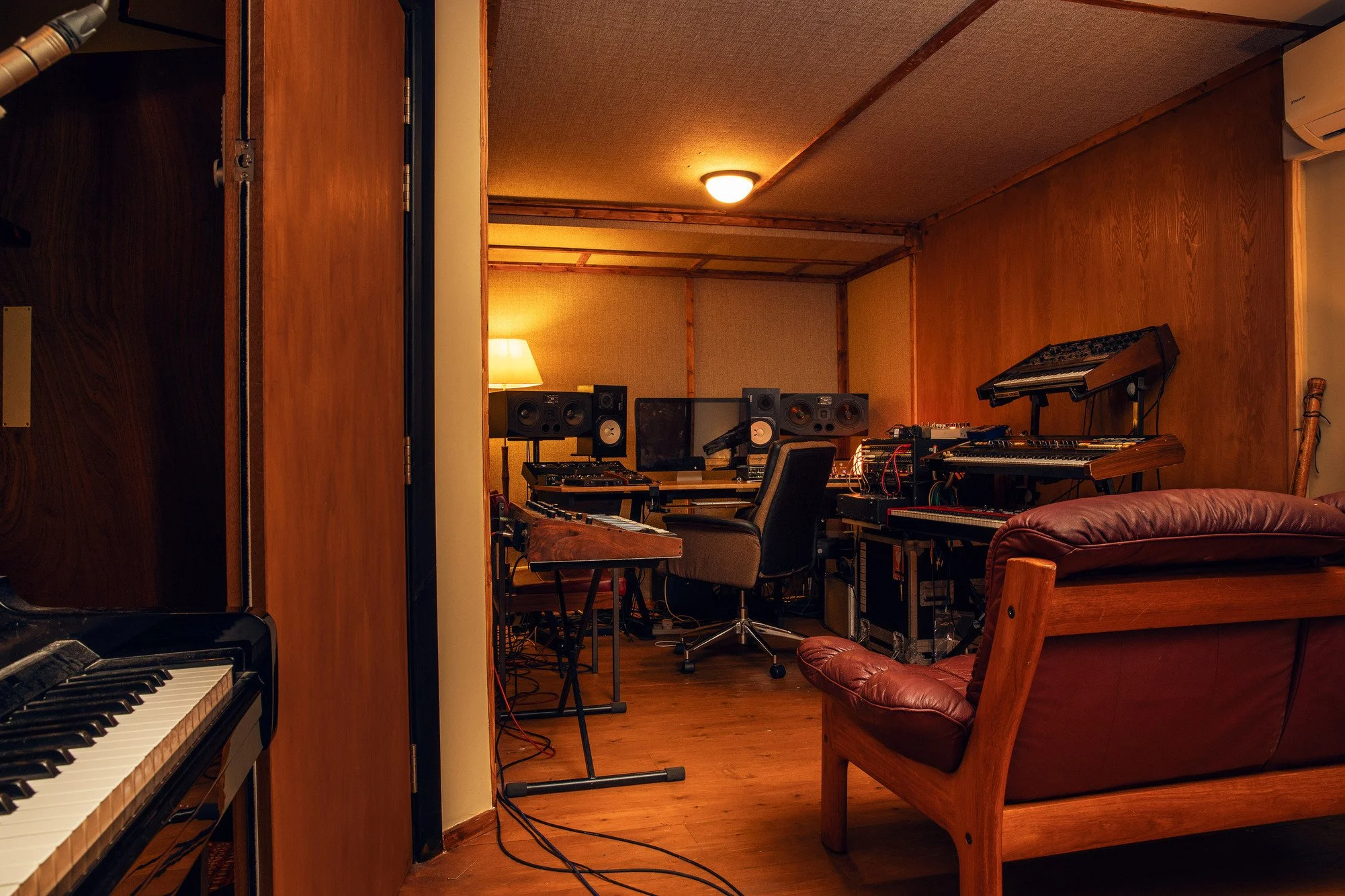 hire-a-london-professional-recording-studio-film-photo-shoot-location-mixing-desk-keyboards.jpg