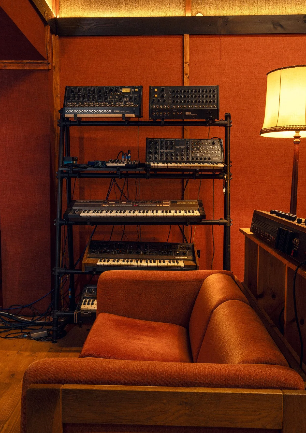 hire-a-london-professional-recording-studio-film-photo-shoot-location-electronic-keyboards.jpg