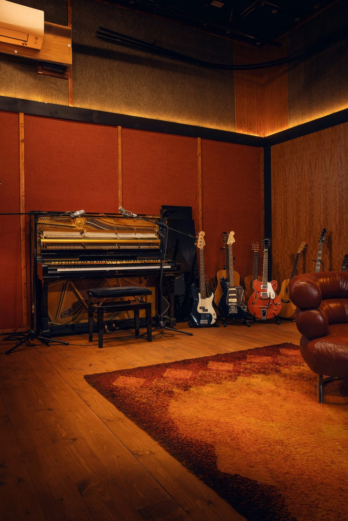 hire-a-london-professional-recording-studio-film-photo-shoot-location-guitars.jpg