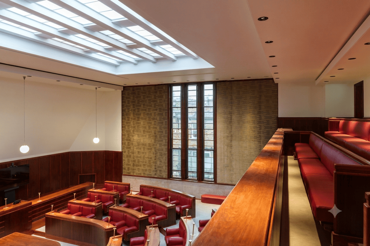 hire-london-art-deco-town-hall-film-shoot-event-location-chambers.png