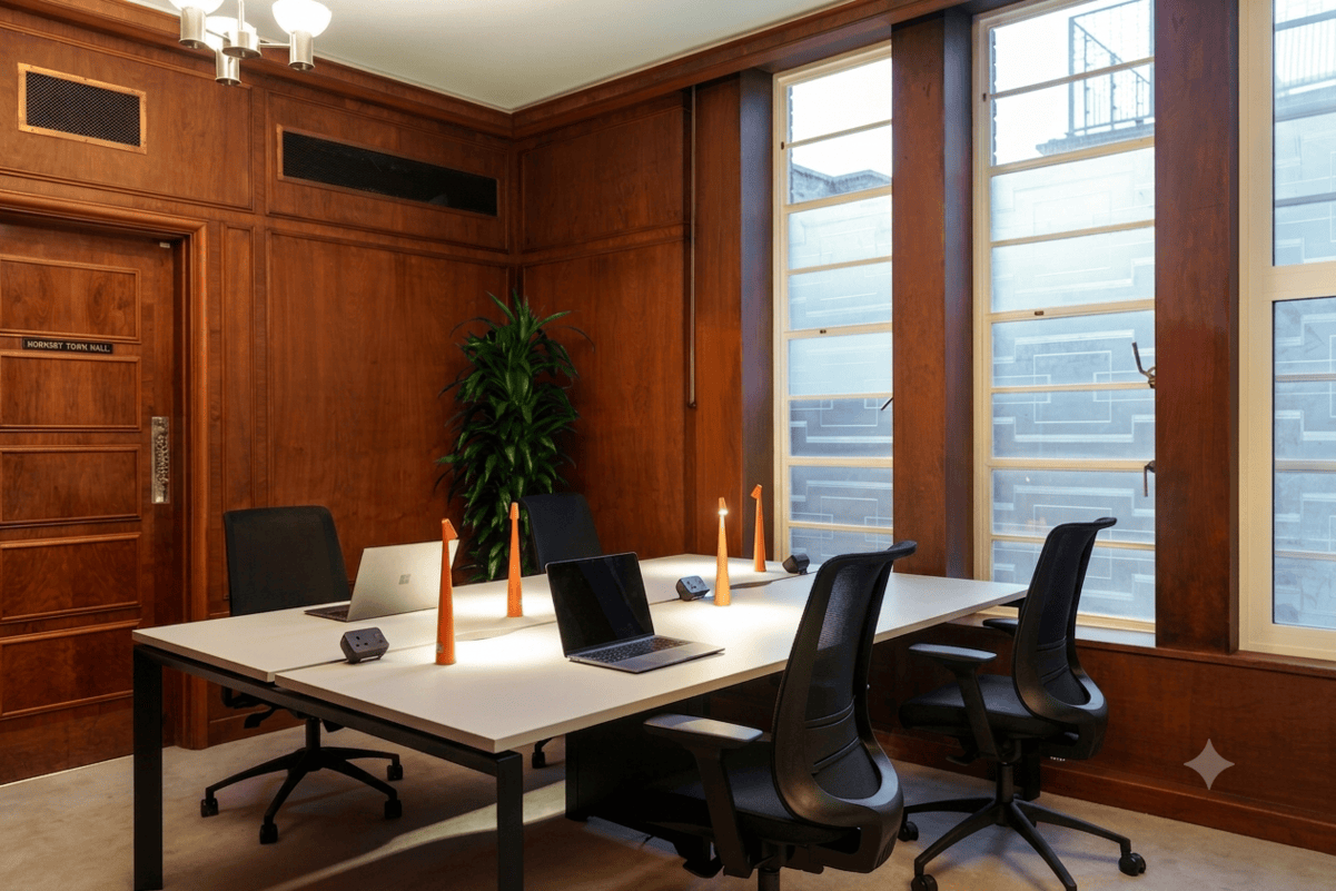 hire-london-art-deco-town-hall-film-shoot-event-location-work-space-communal.png