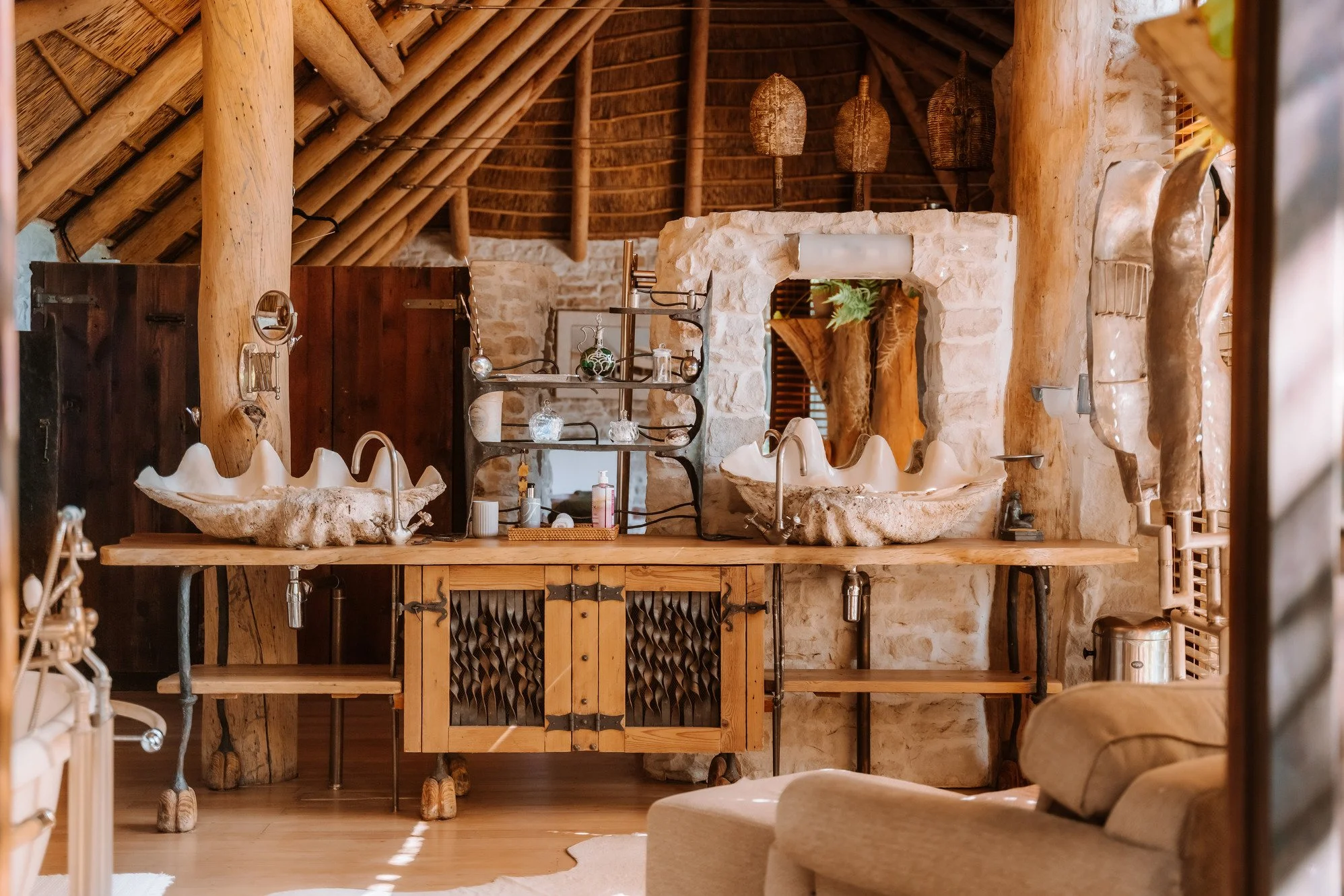 hire-cape-town-tropical-wonderland-private-estate-film-shoot-location-shell-style-sink.jpg