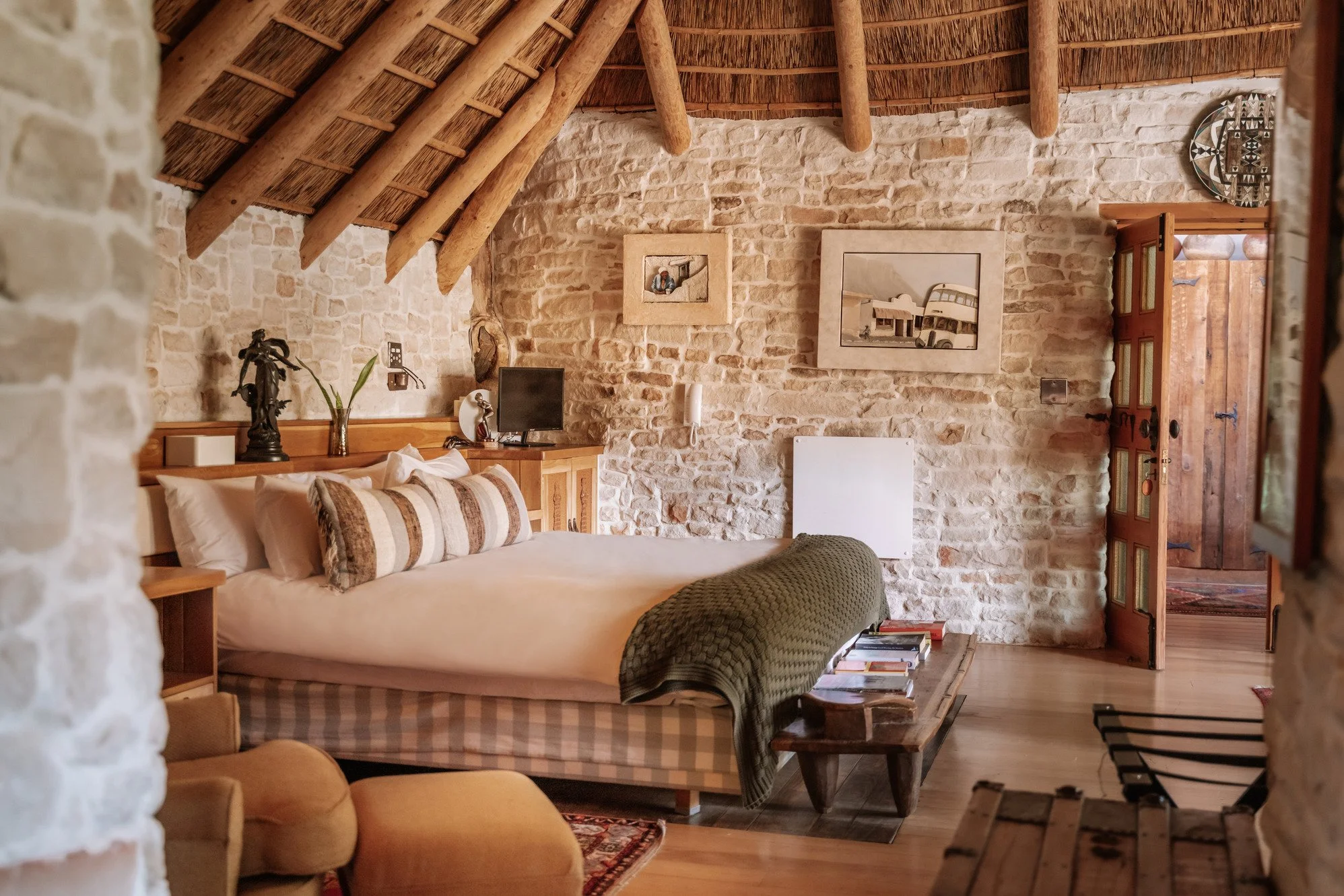 hire-cape-town-tropical-wonderland-private-estate-film-shoot-location-stone-walled-bedroom.jpg