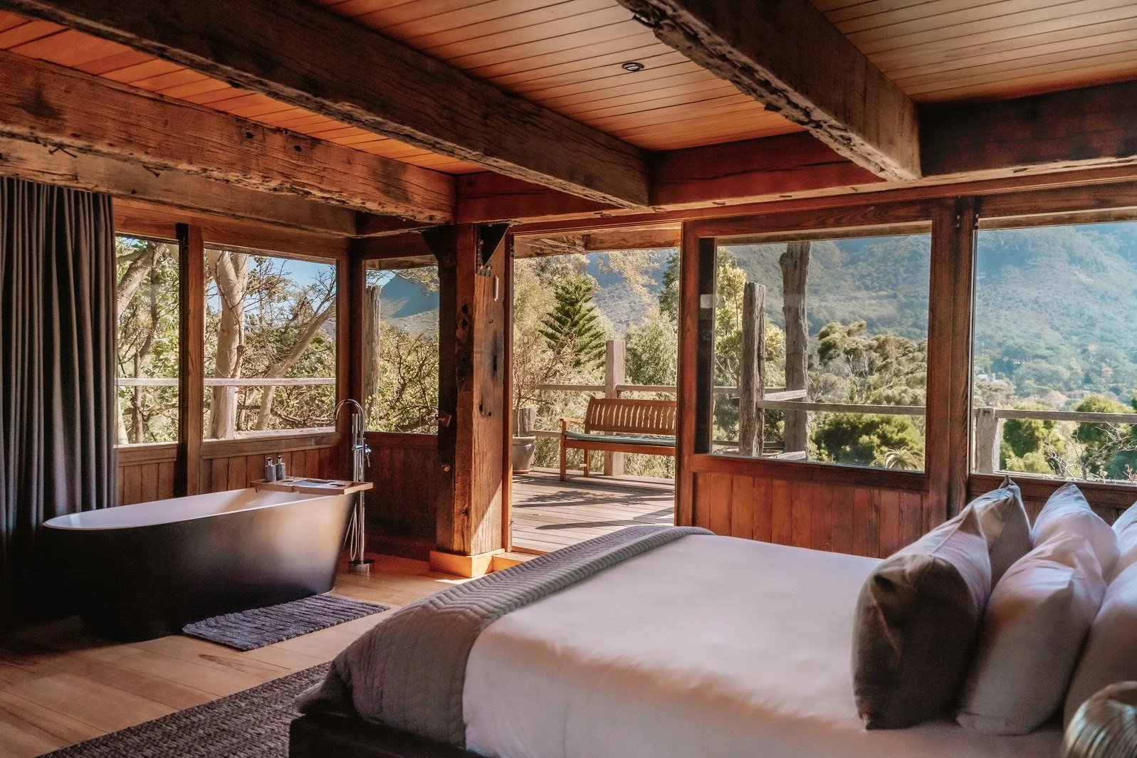 hire-cape-town-tropical-wonderland-private-estate-film-shoot-location-bedroom-bath-tub.jpg