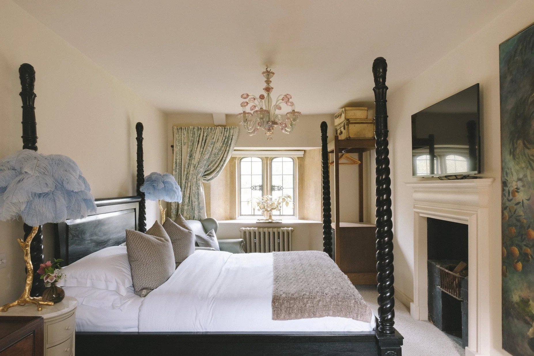 dorset-historic-tudor-regency-gothic-romance-estate-parkland-bedroom.jpg