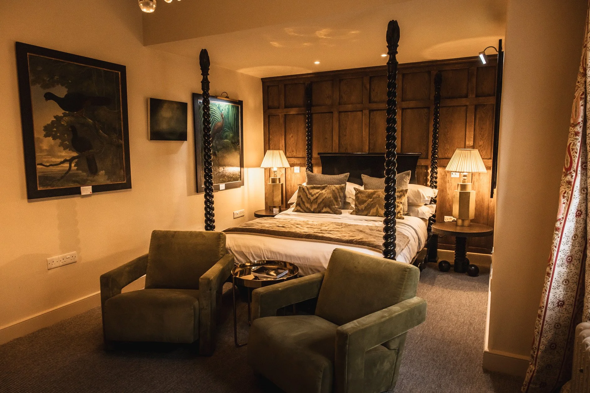 dorset-historic-tudor-regency-gothic-romance-estate-parkland-bedroom-ornate-posts.jpg