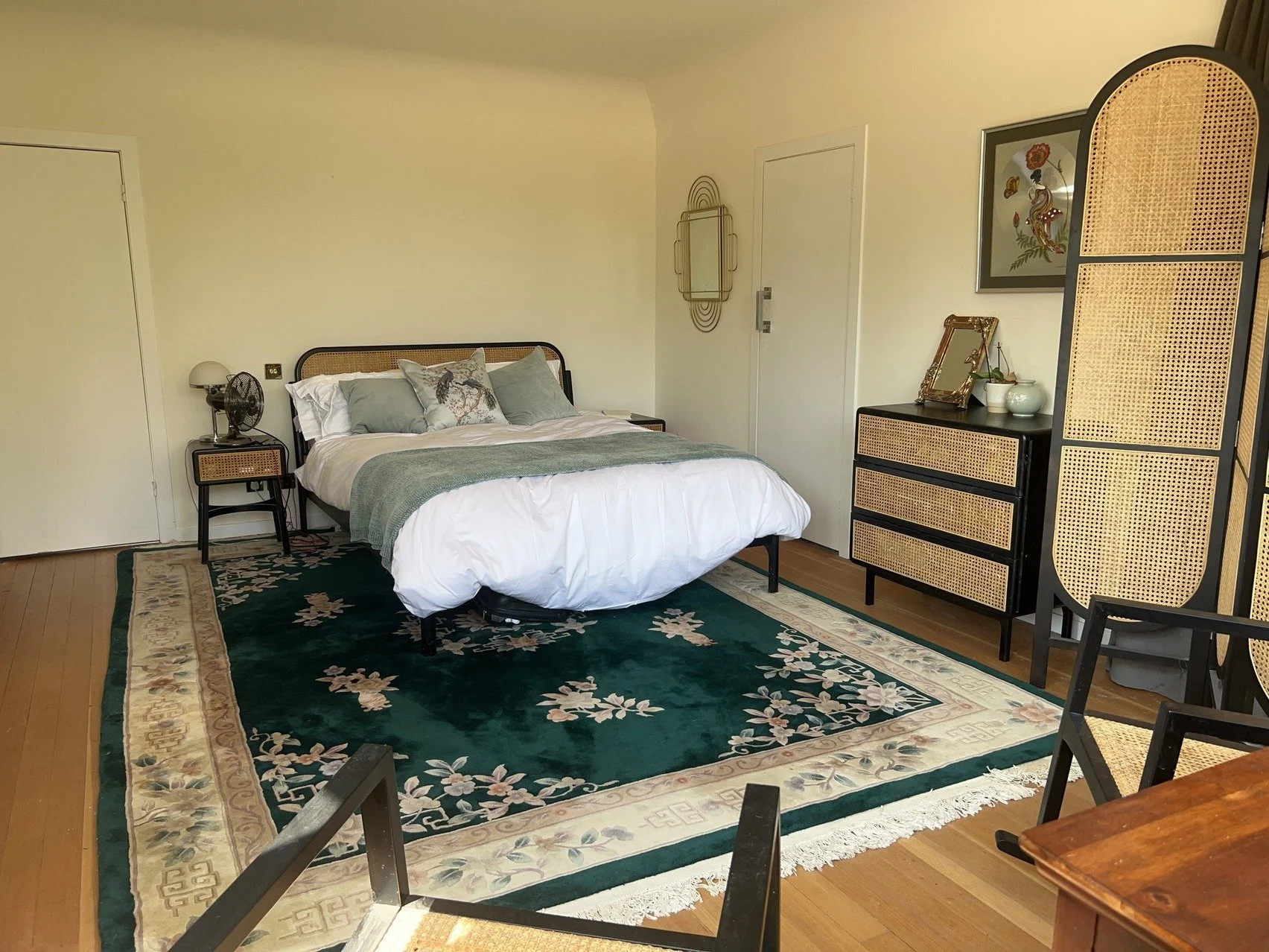 berkshire-historic-1930s-art-deco-modernist-estate-parkland-doubke-bedroom-drawers.jpg