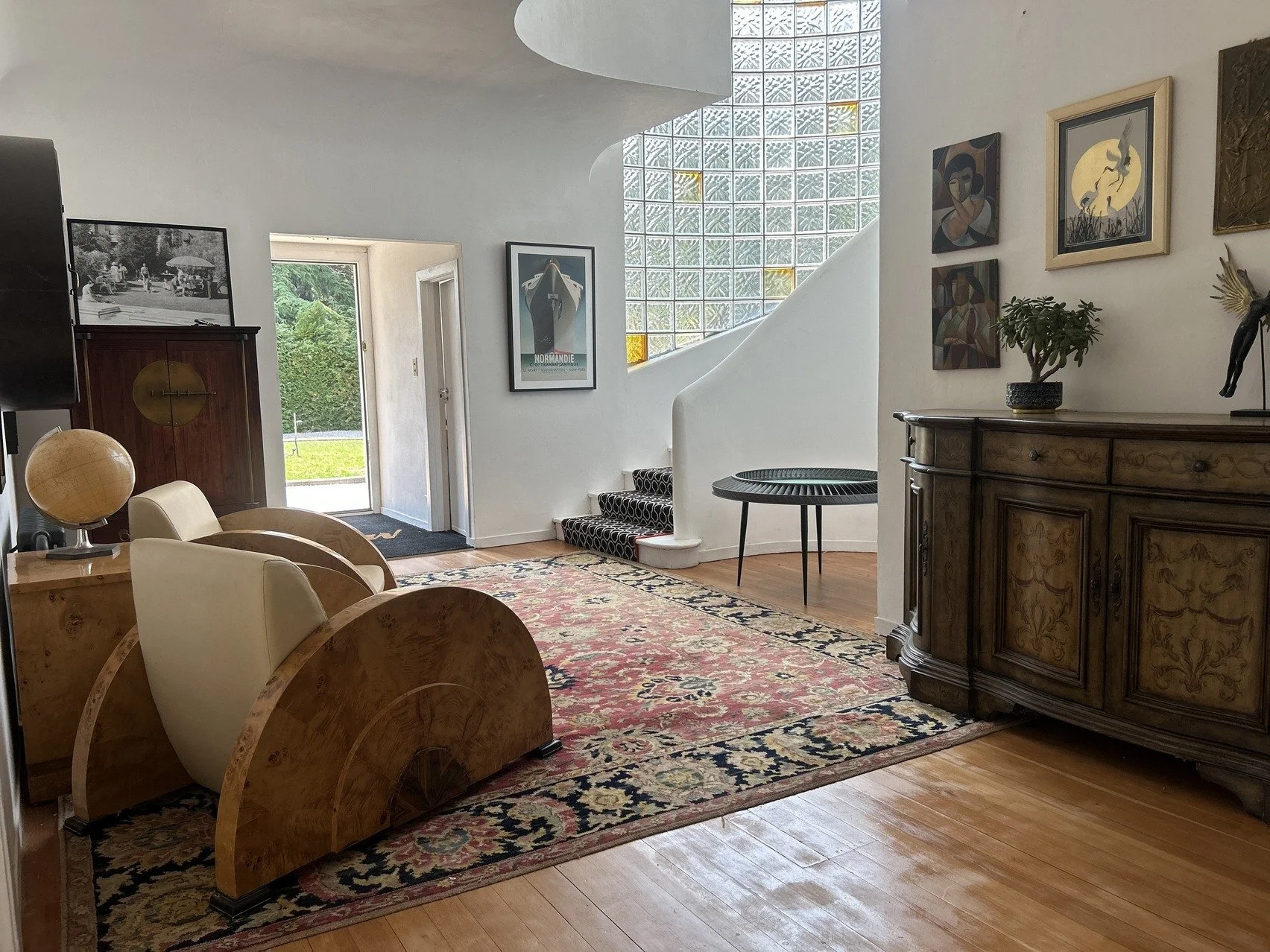 berkshire-historic-1930s-art-deco-modernist-estate-parkland-hallway-stairs.jpg