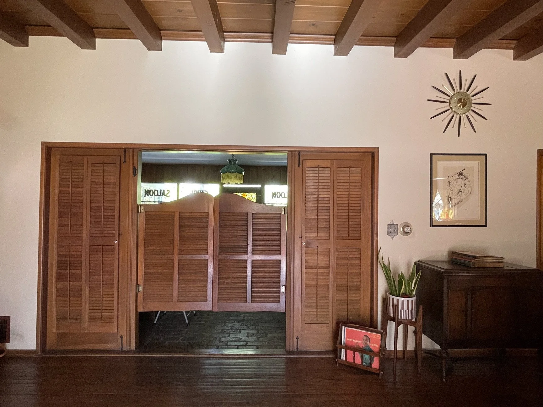 san-fernando-valley-los-angeles-1940s-mid-century-ranch-location-house-saloon-doors.jpg