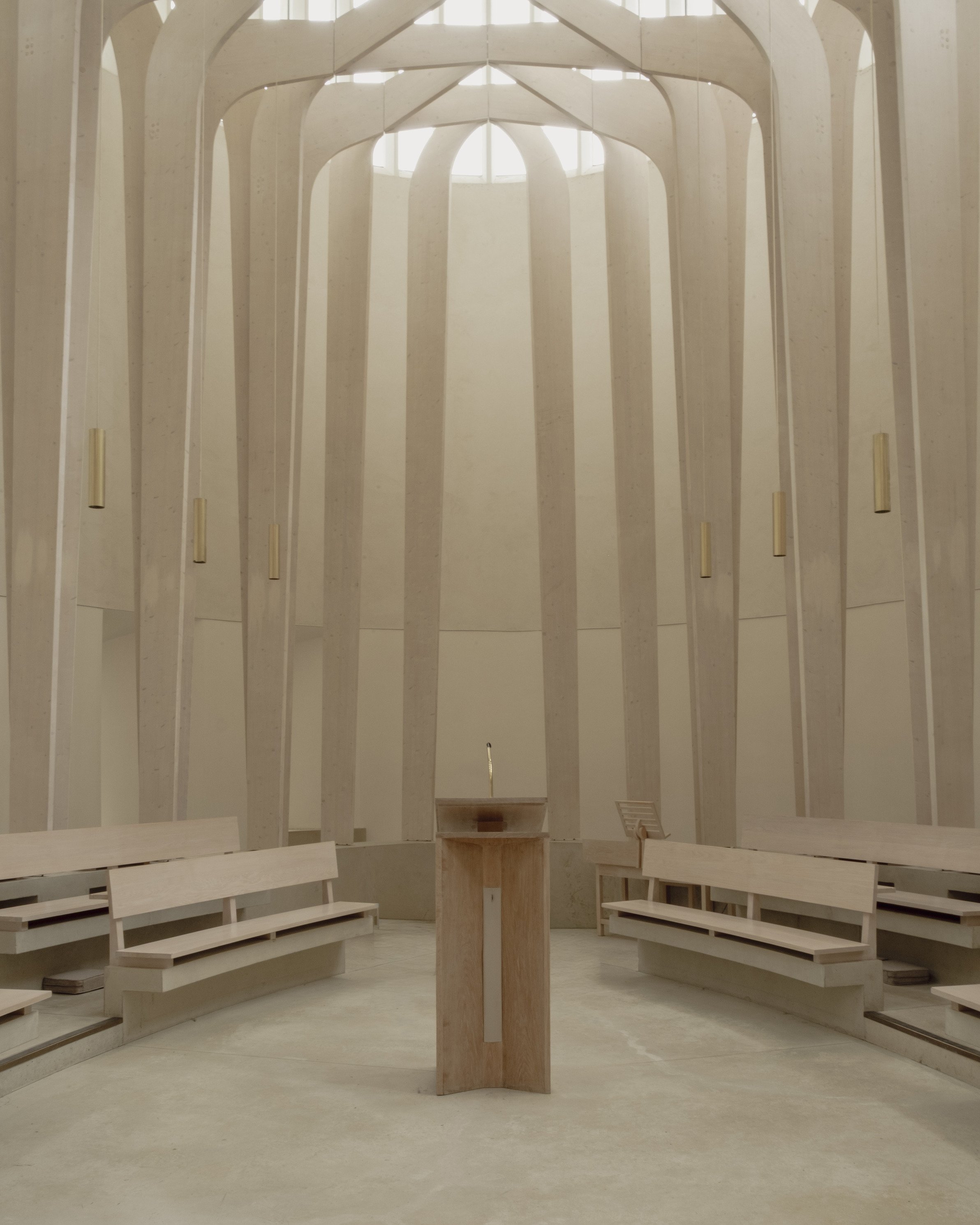 oxford-contemporary-pale-limestone-chapel-filming-photography-events-lattice-roof-lights.jpg