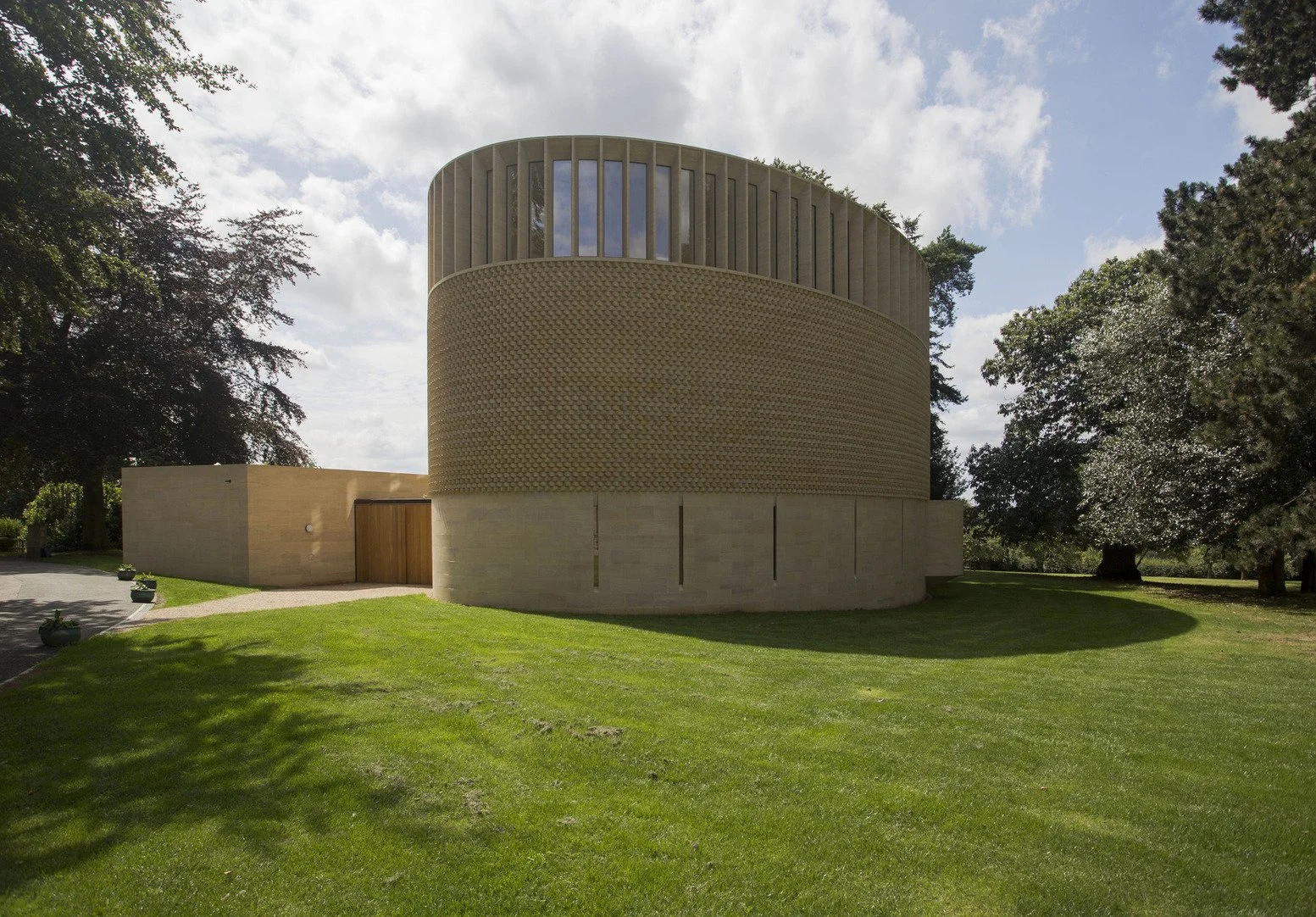 oxford-contemporary-pale-limestone-chapel-filming-photography-events-facade-lawns.jpg