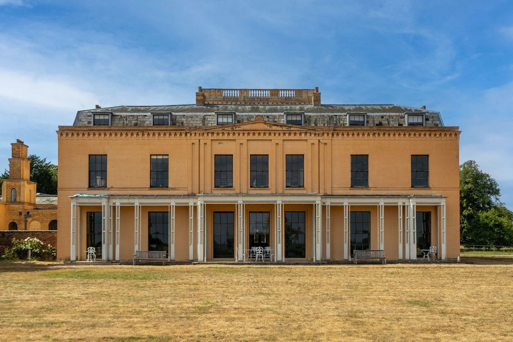 georgian-country-house-bedfordshire-filming-photography-events-location-facade (1).jpg