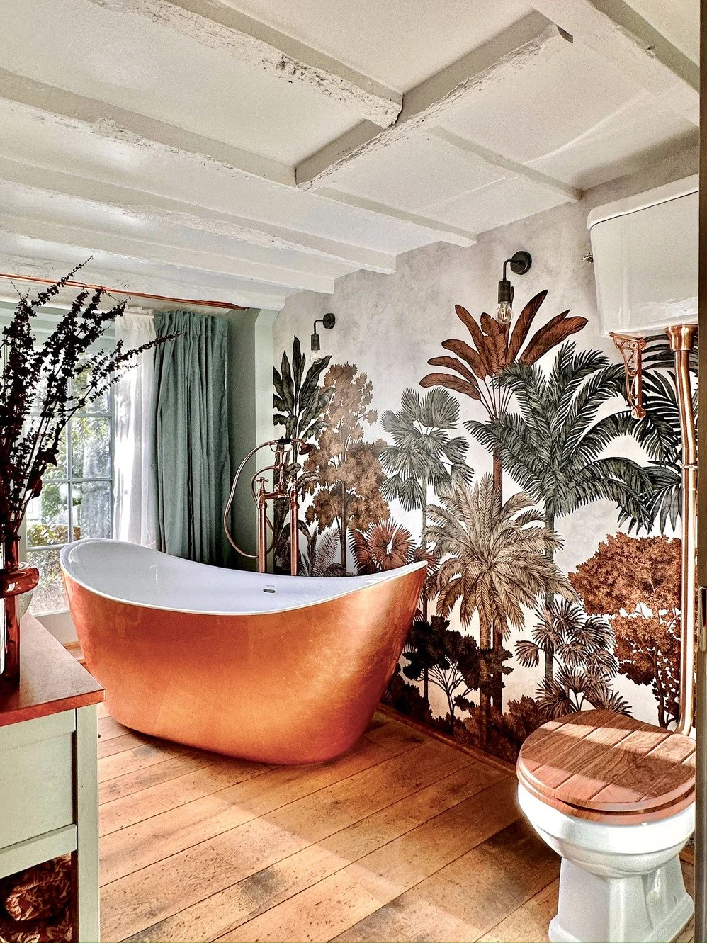 east-sussex-kitsch-country-estate-oast-house-filming-photography-location-copper-bath-tub.jpg