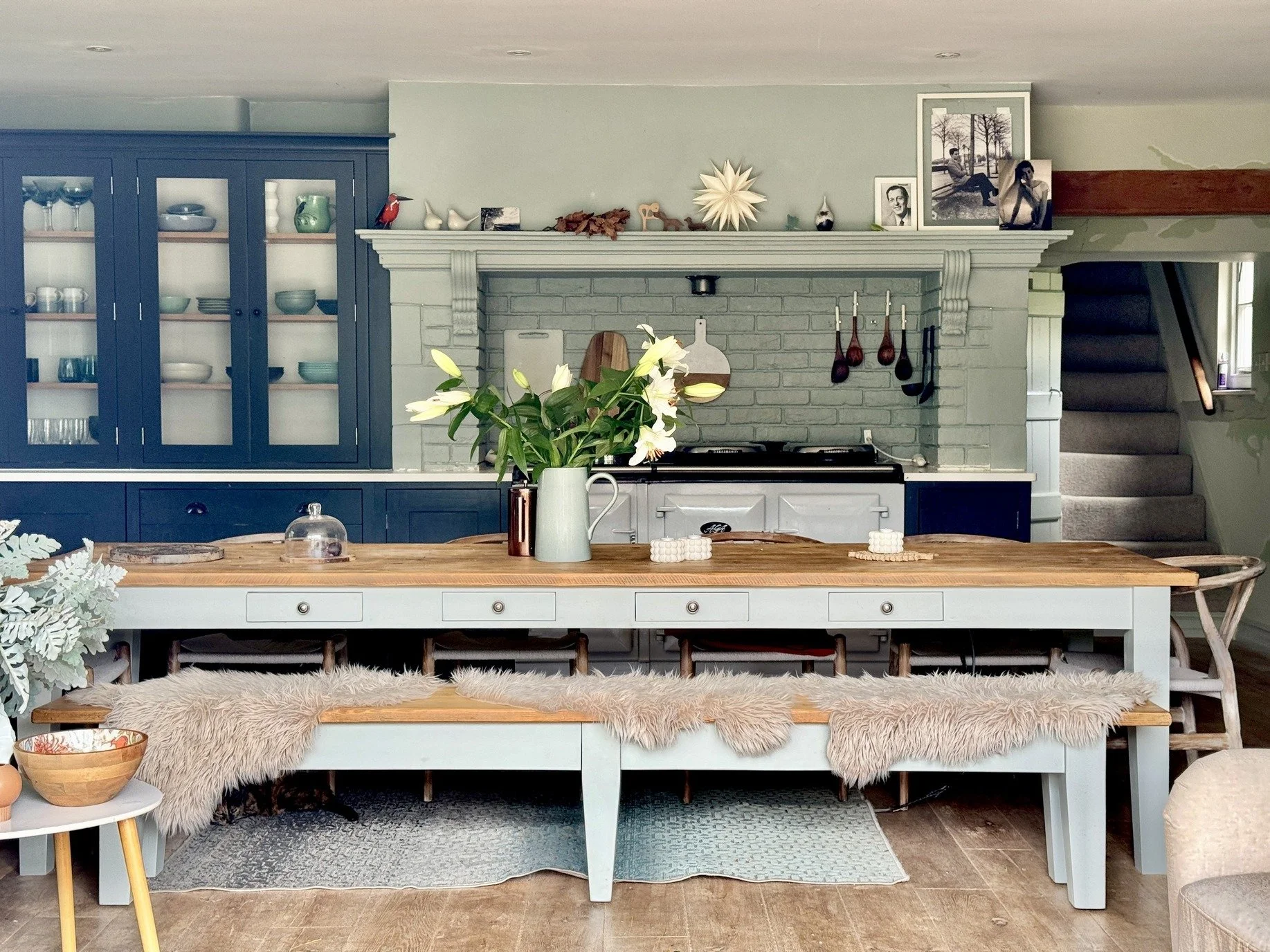 east-sussex-kitsch-country-estate-oast-house-filming-photography-location-kitchen-table.jpg
