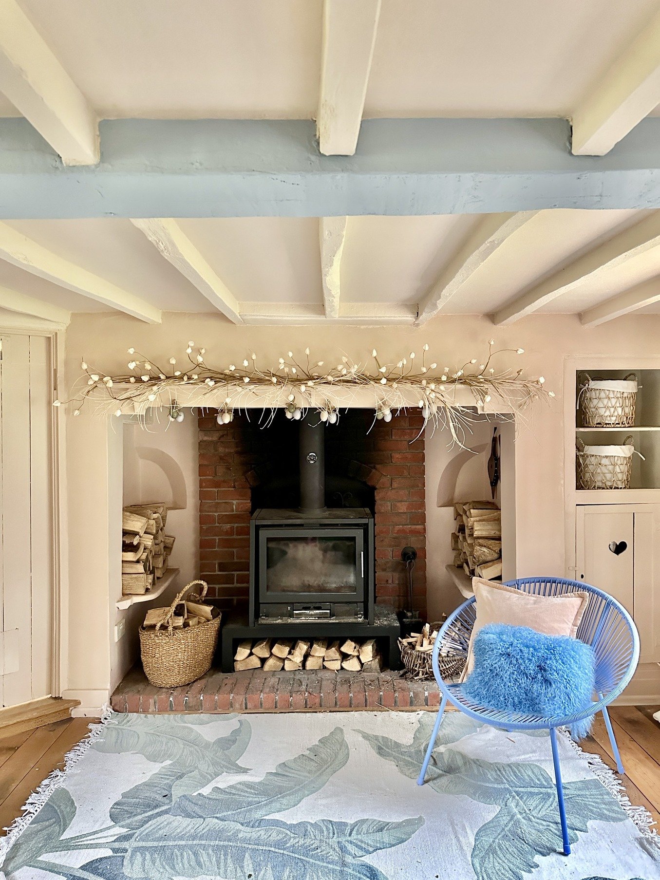 east-sussex-kitsch-country-estate-oast-house-filming-photography-location-woodburner.jpg