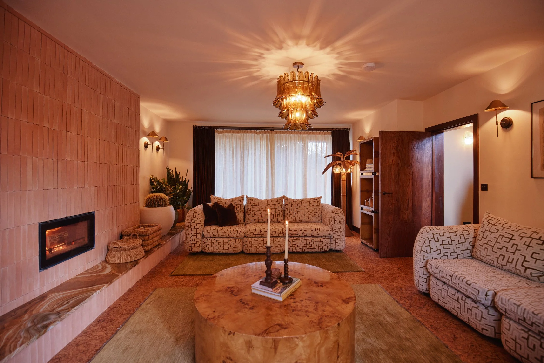 cotswolds-midcentury-california-location-house-filming-photoshoots-events-sitting-room.jpg