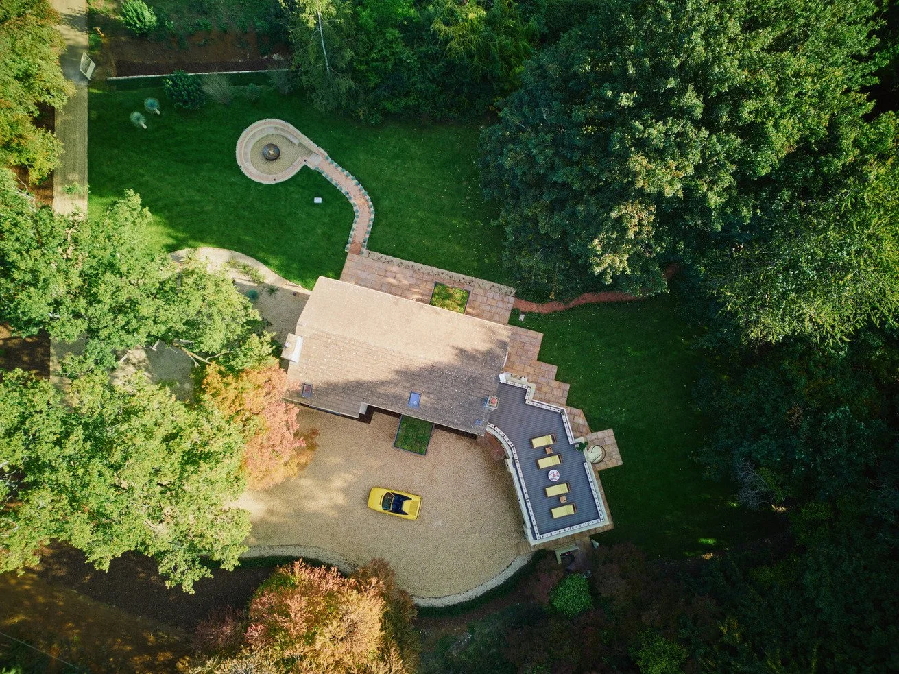 cotswolds-midcentury-california-location-house-filming-photoshoots-events-birds-eye-view.jpg