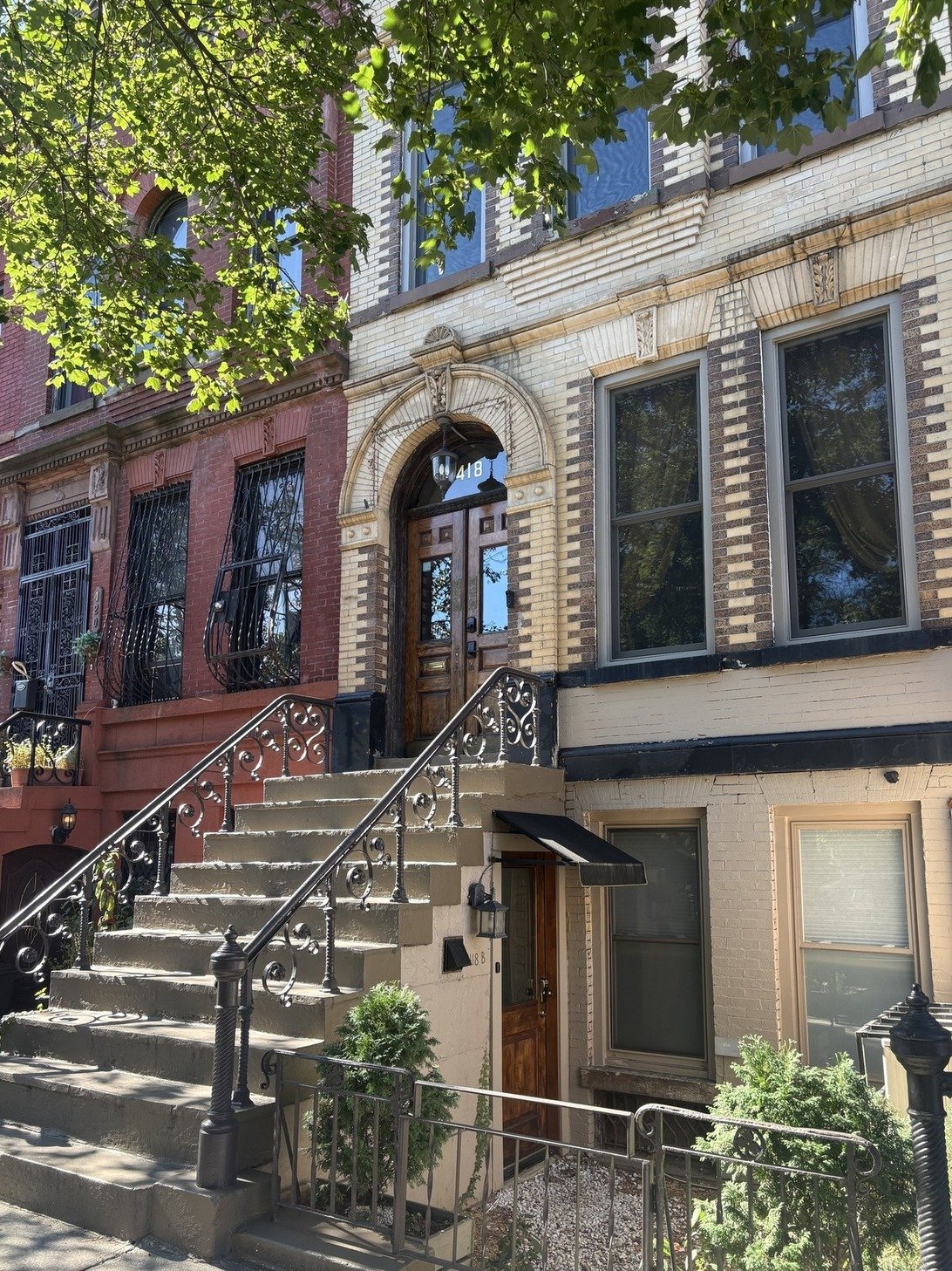 new-york-period-historic-townhouse-filming-photoshoots-facade (1) (1).jpg