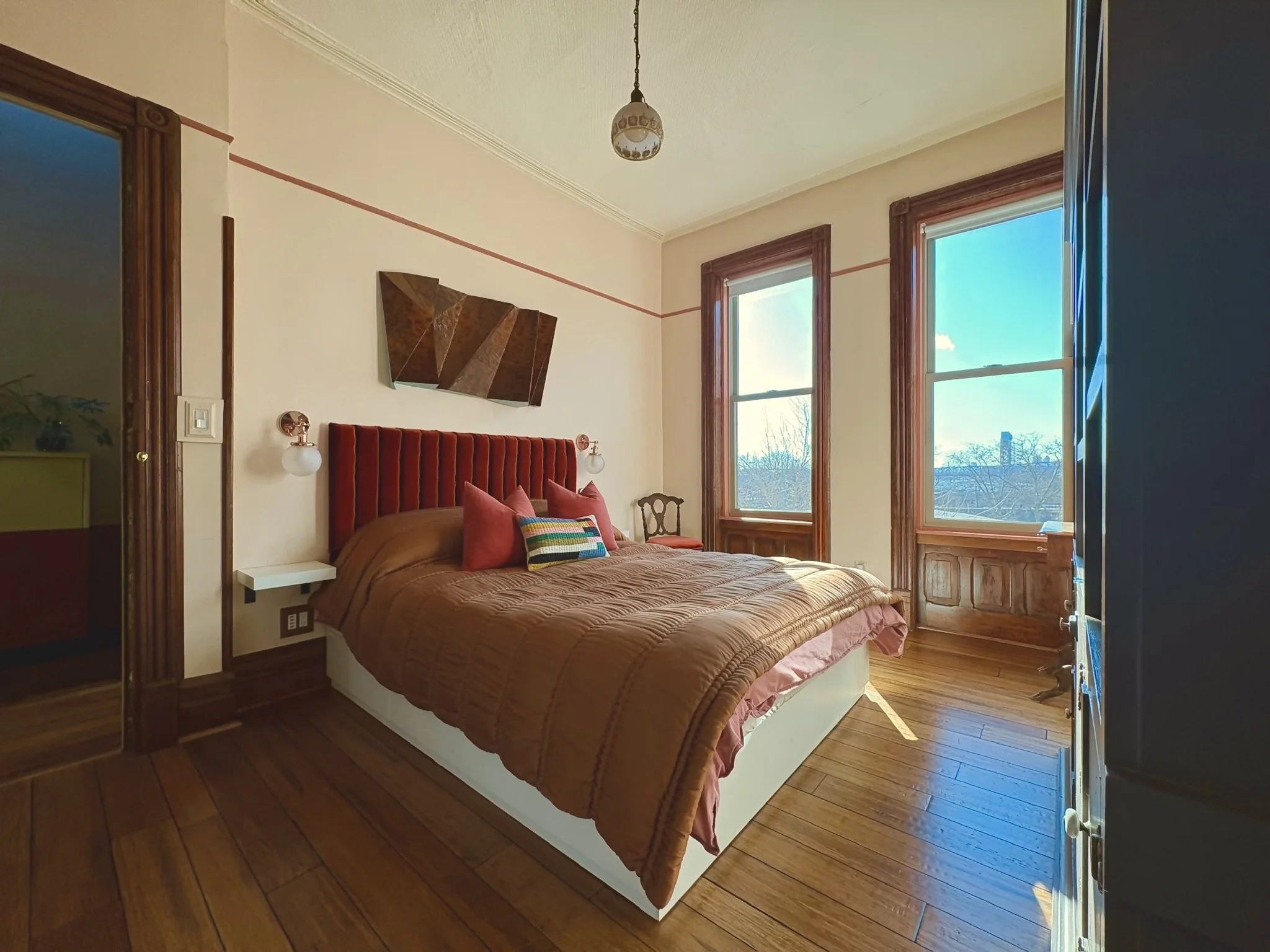 new-york-period-historic-townhouse-filming-photoshoots-top-floor-doube-bedroom.jpg