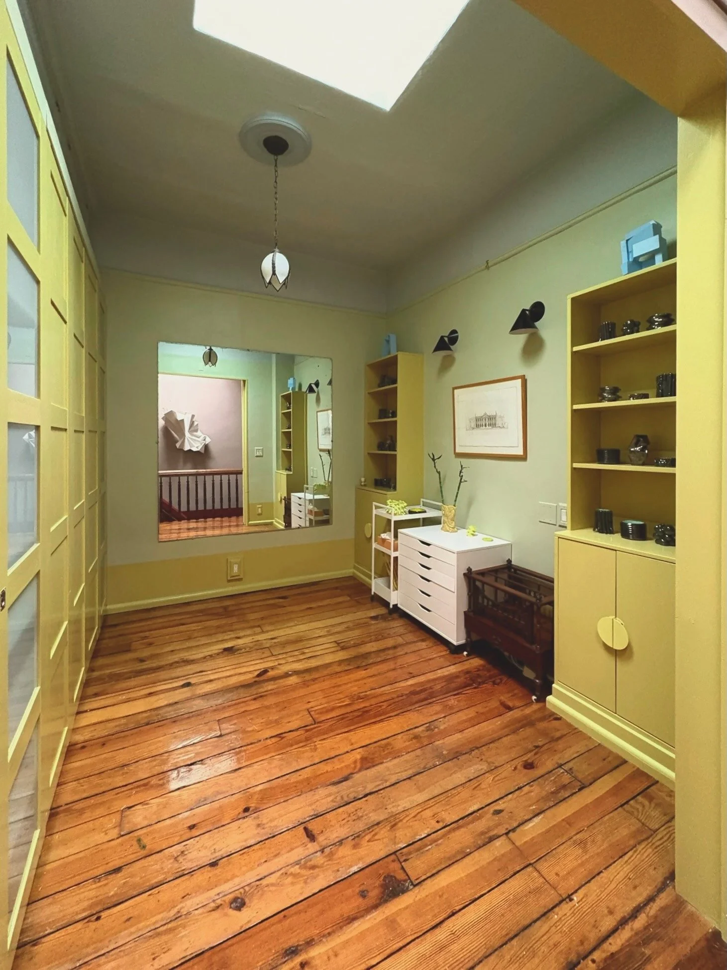 new-york-period-historic-townhouse-filming-photoshoots-top-floor-hallway.jpg