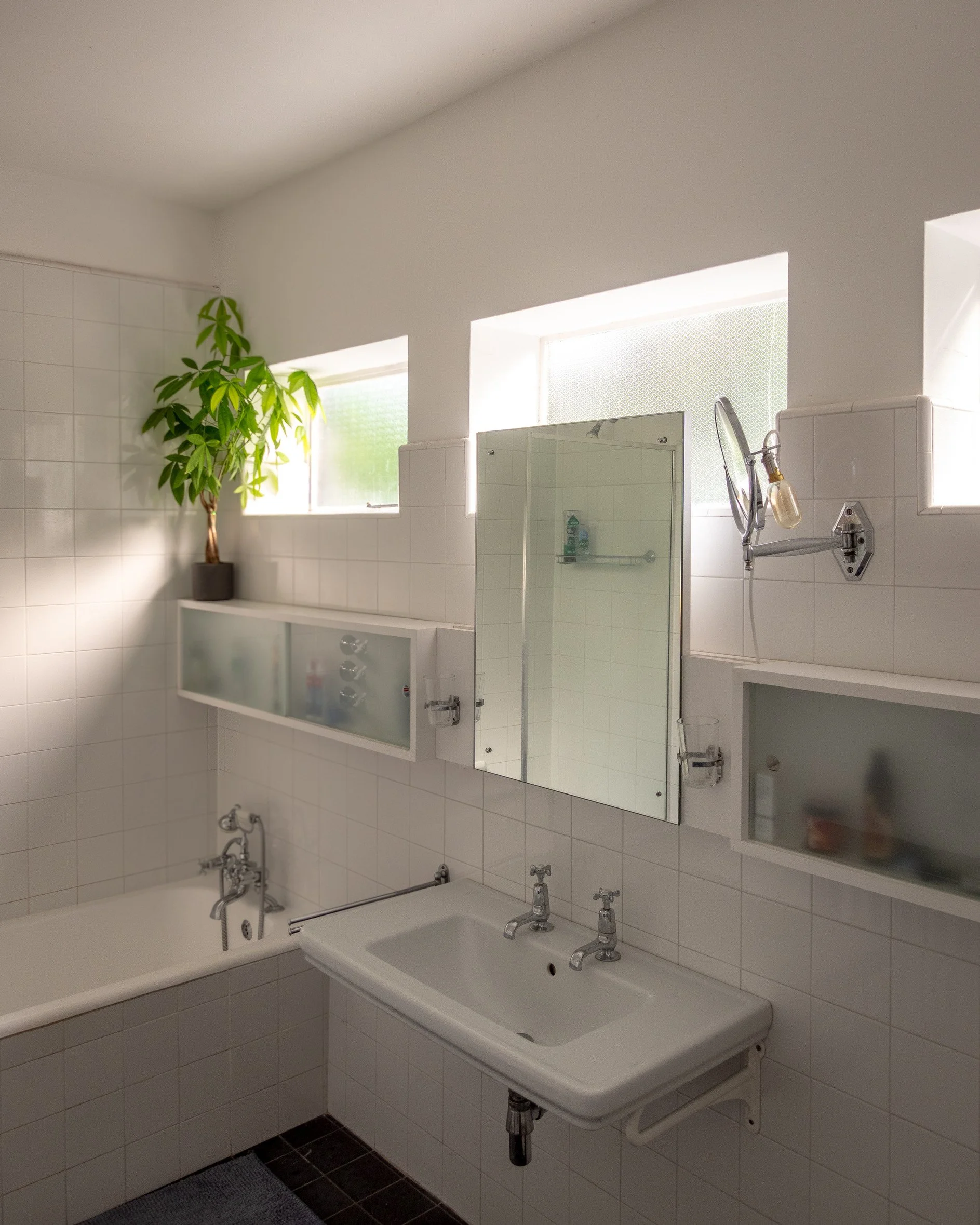 north-london-1930s-grade-ii-listed-modernist-house-filming-photoshoots-bathroom-mirrors.jpg
