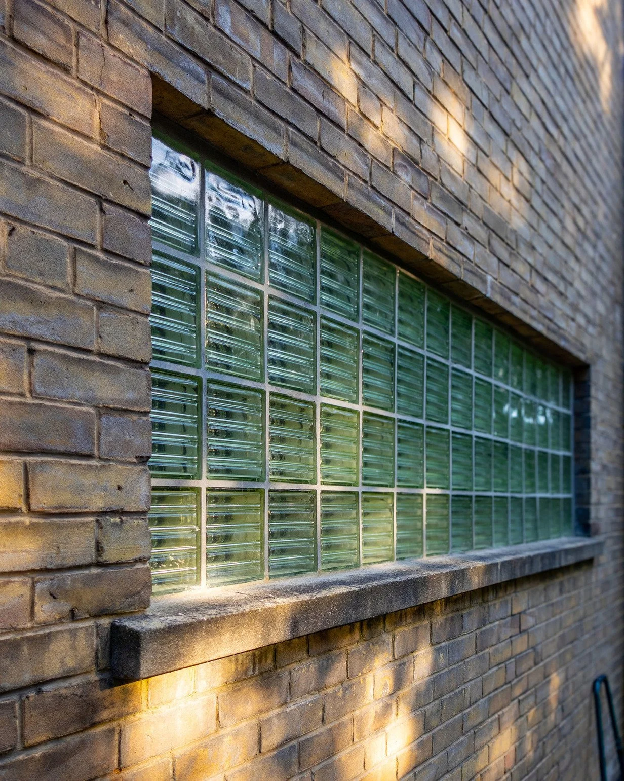 north-london-1930s-grade-ii-listed-modernist-house-filming-photoshoots-brickwork.jpg