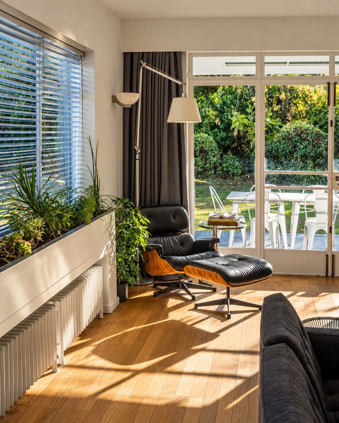 north-london-1930s-grade-ii-listed-modernist-house-filming-photoshoots-leather-chair.jpg