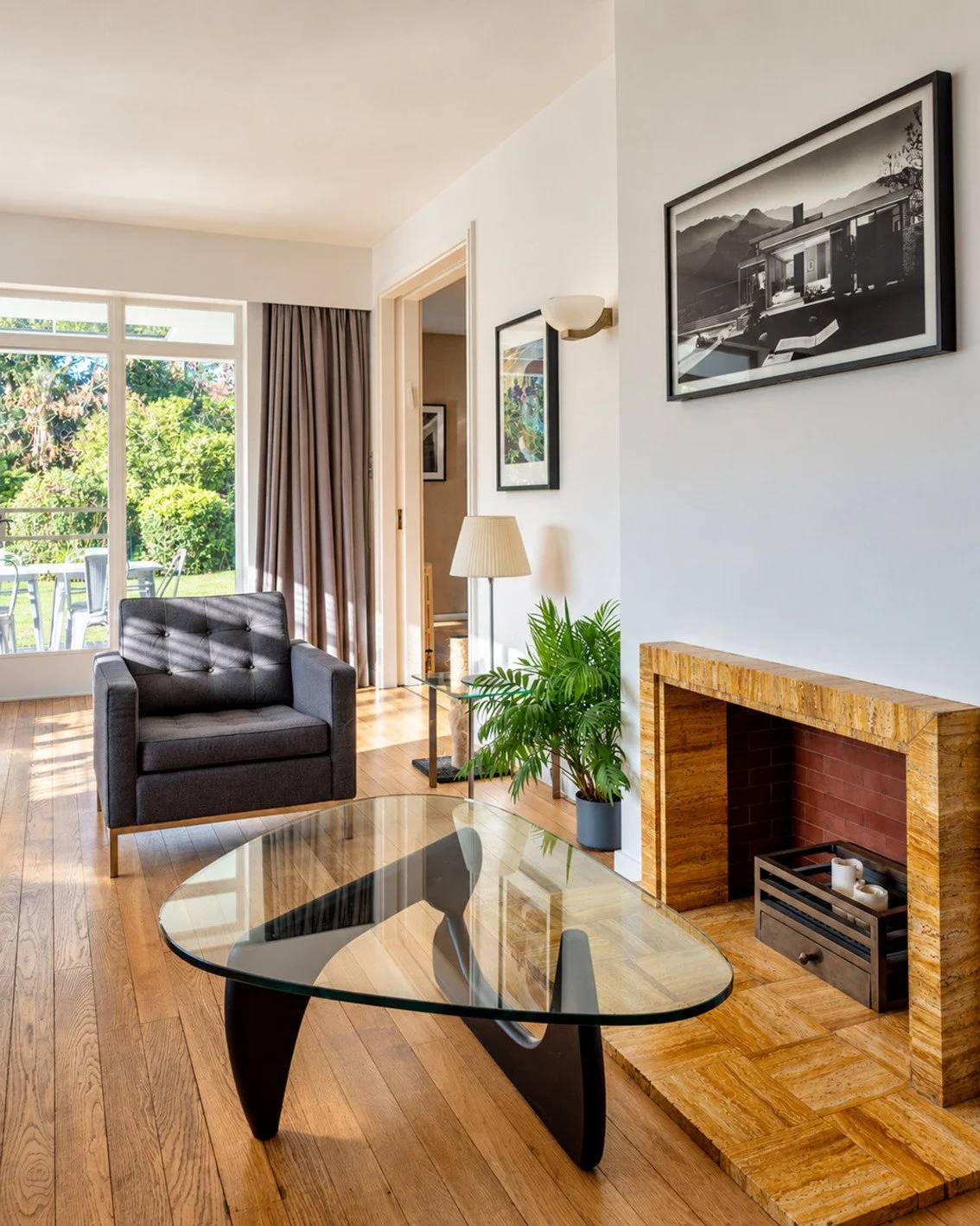 north-london-1930s-grade-ii-listed-modernist-house-filming-photoshoots-sitting-room.jpg