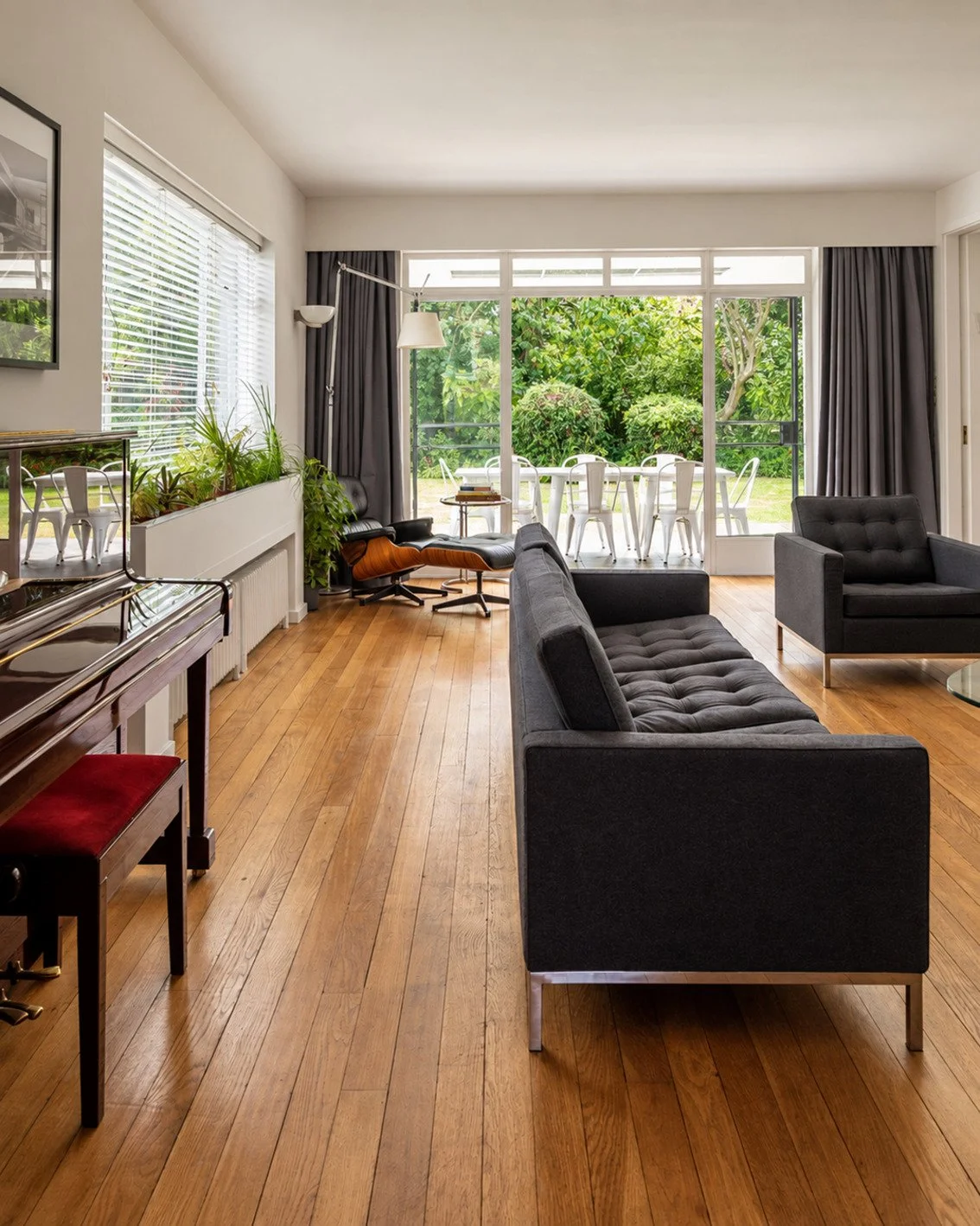 north-london-1930s-grade-ii-listed-modernist-house-filming-photoshoots-sofa.jpg