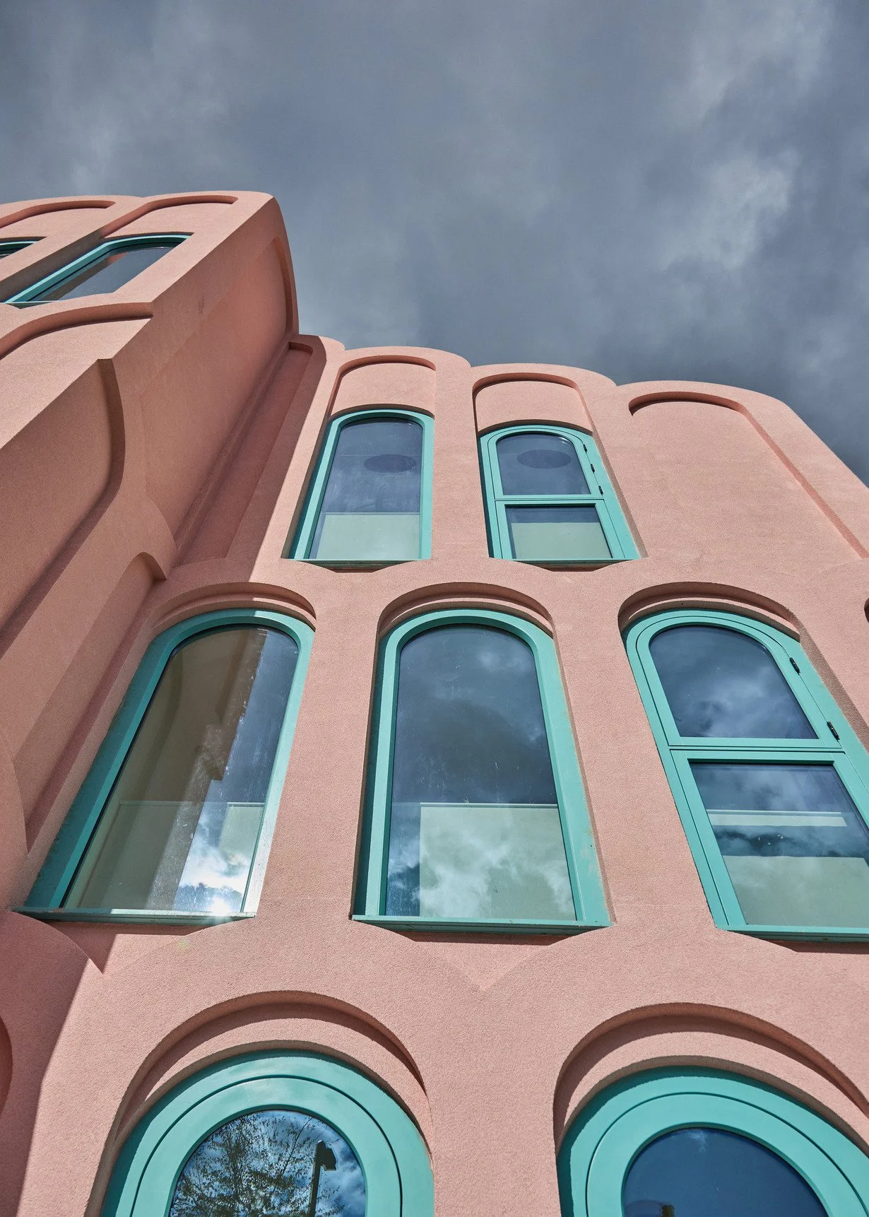 london-pink-wes-anderson-style-colourful-house-roof-terrace-filming-photoshoots-aerial-view-facade.jpg