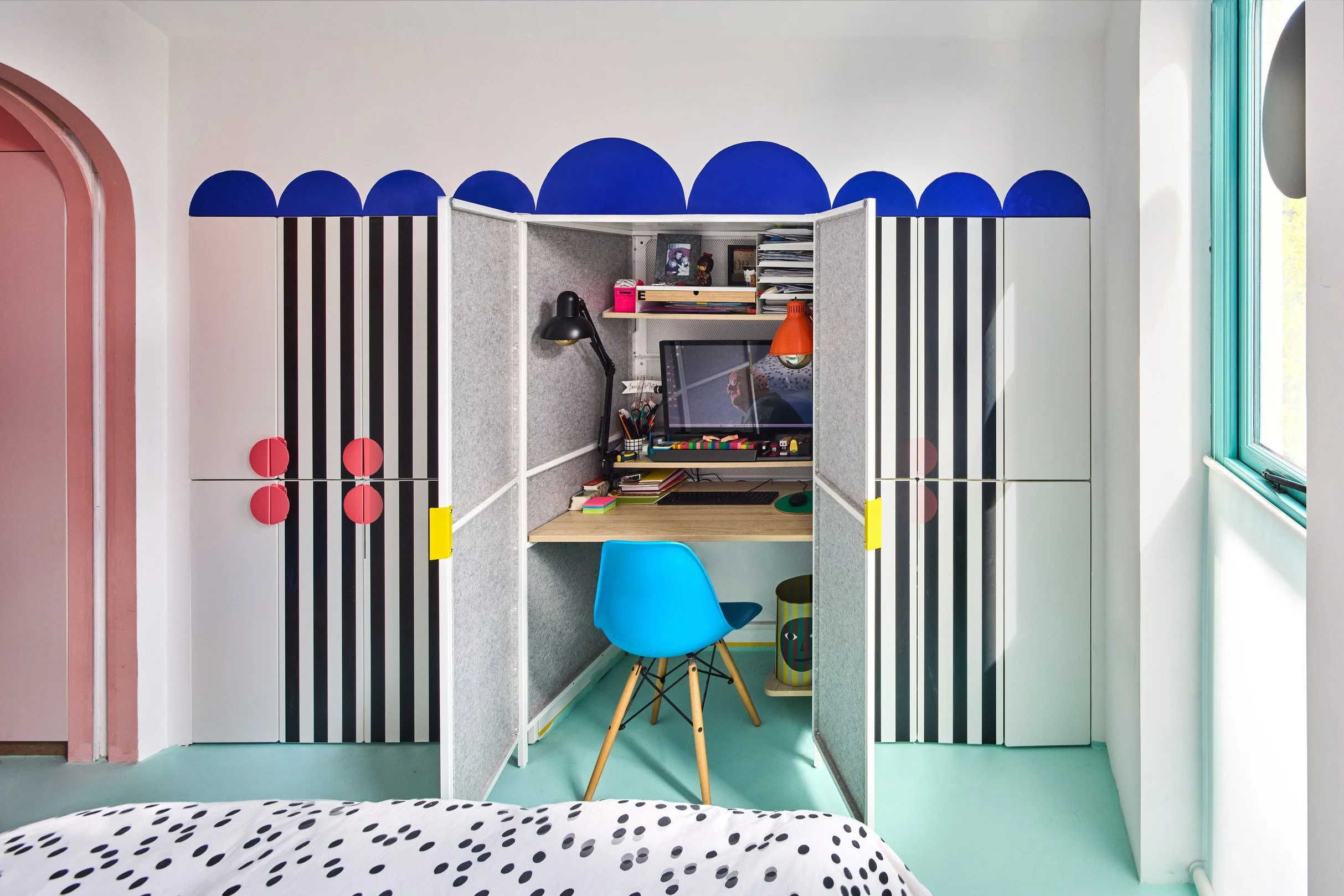 london-pink-wes-anderson-style-colourful-house-roof-terrace-filming-photoshoots-desk.jpg