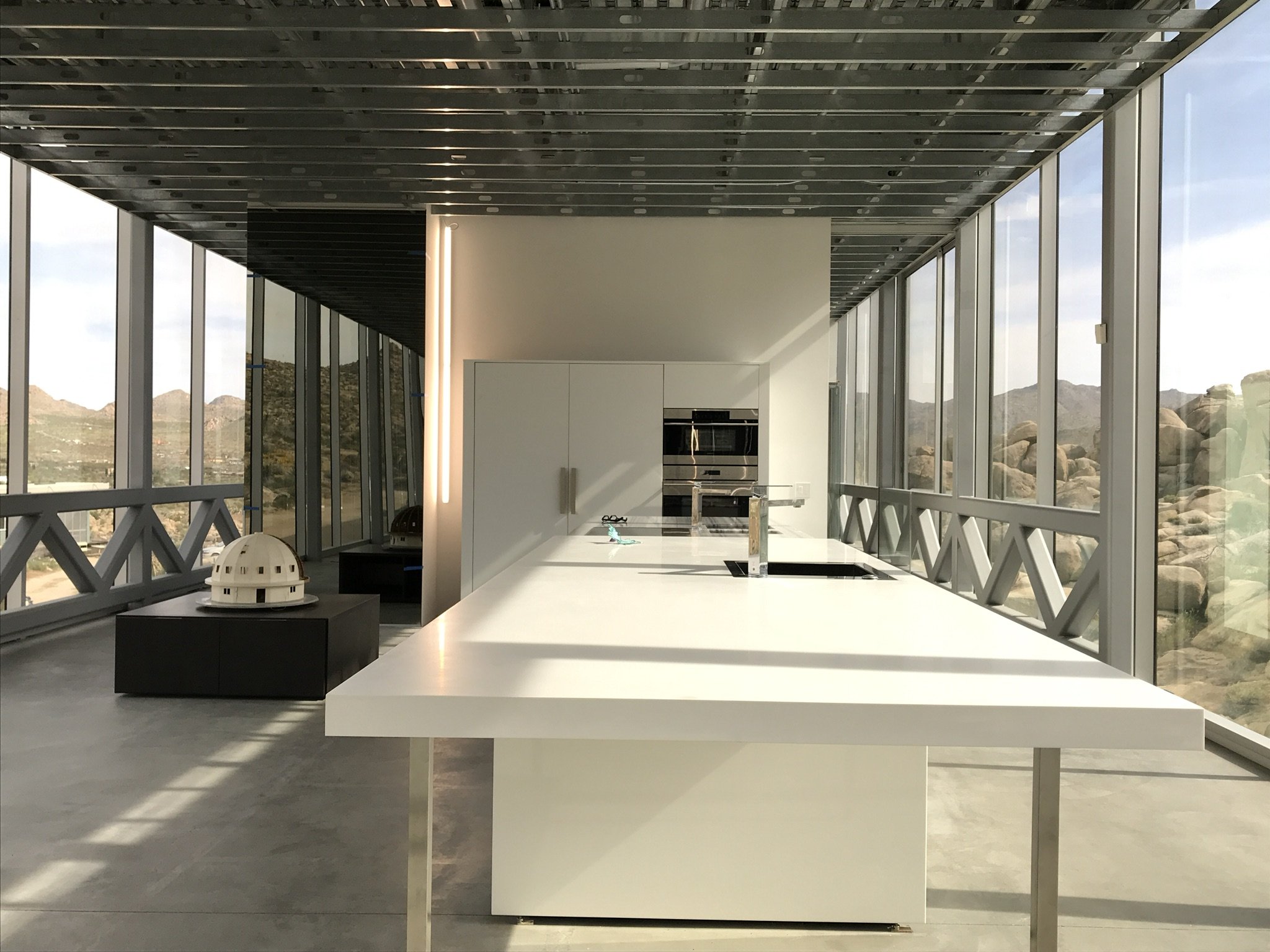 unique-joshua-tree-california-invisible-house-mirrored-horizontal-skyscraper-desert-architecture-filming-photoshoots-events-kitchen.jpg