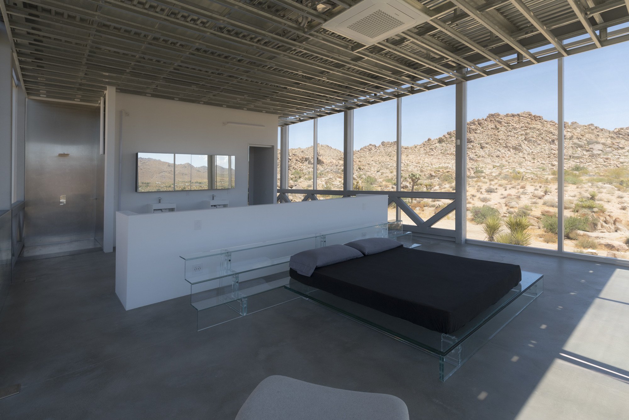 unique-joshua-tree-california-invisible-house-mirrored-horizontal-skyscraper-desert-architecture-filming-photoshoots-events-open-plan-bedroom copy.jpg