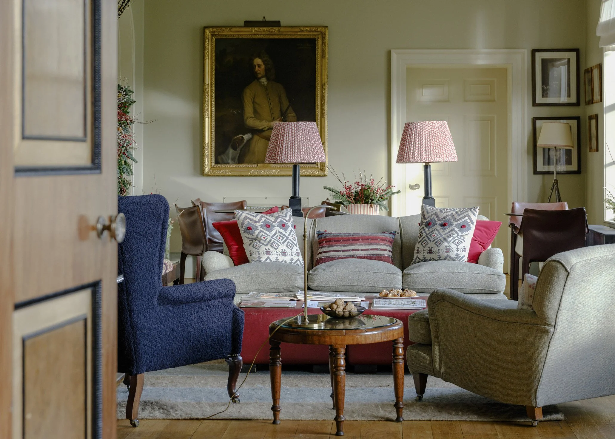 historic-period-georgian-building-sussex-filming-photoshoots-events-lounge.jpg