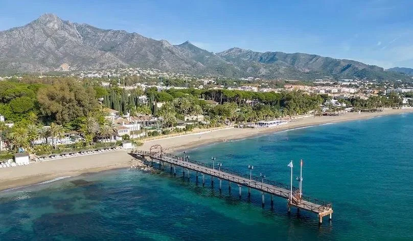 DOM3 en COPE Marbella: Retos de infraestructuras y escasez de mano de obra en el sector de la Vivienda da Alta Calidad
