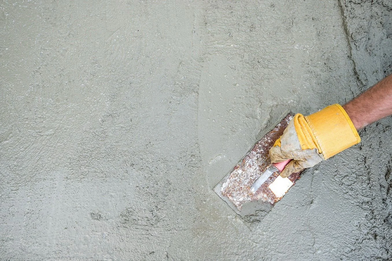 L'intonaco Hydroment per il risanamento delle murature dai danni dovuti all'umidità