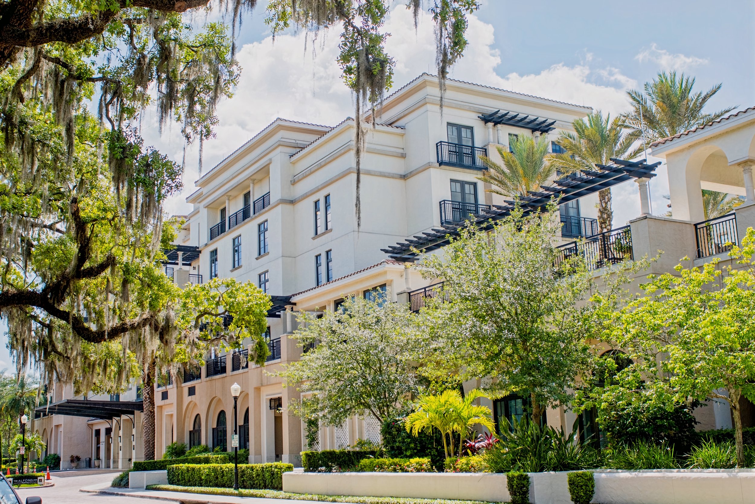 THE-ALFOND-INN-0131-copy_LE_ml_resize_x2_colored_toned_light_ai.jpg