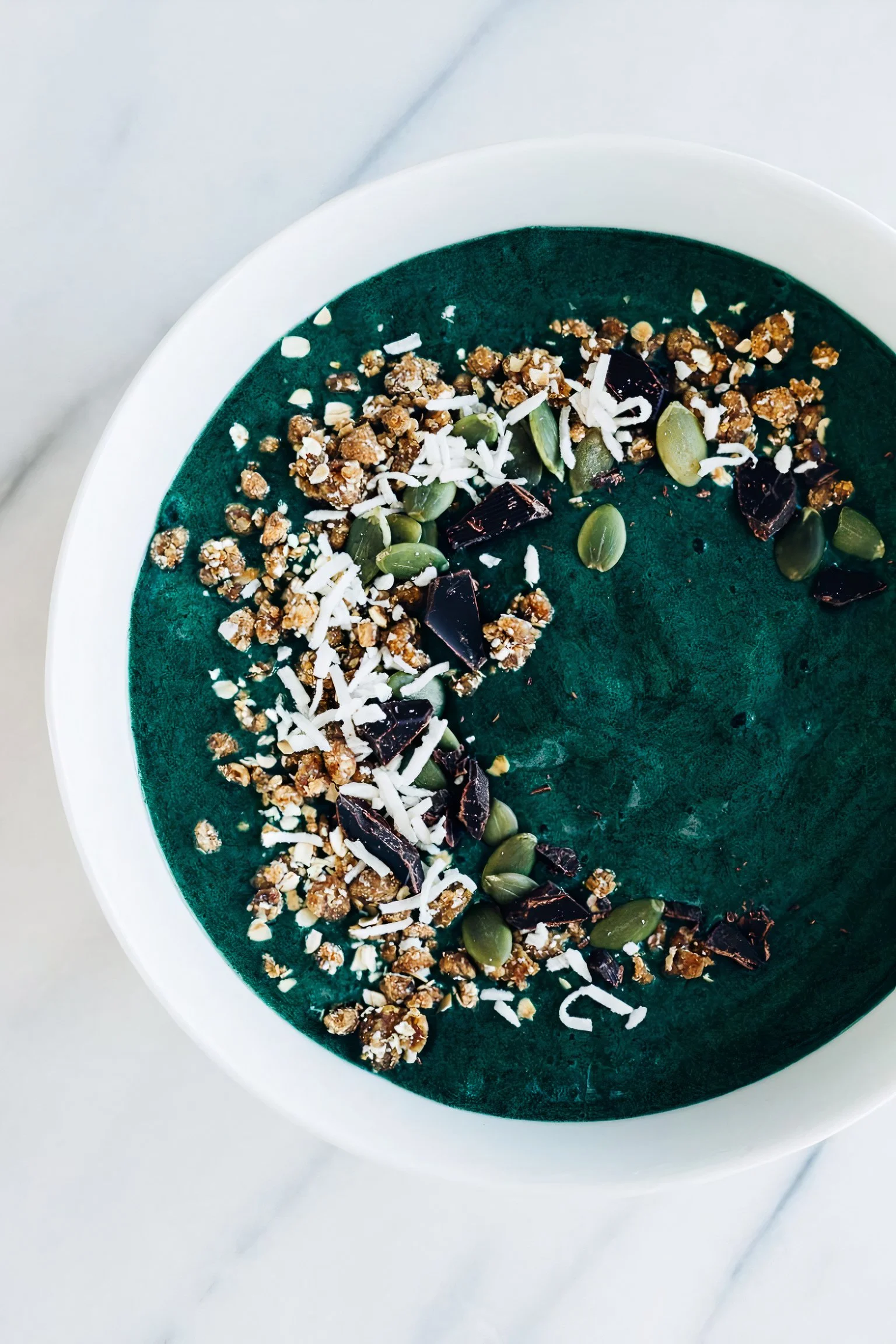 Green Smoothie Bowl w_ Coconut & Dark Chocolate | Parsley Vegan-2_auto_x2.jpg