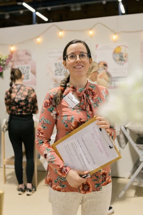 Elisa Väisänen Mama sympaattinen