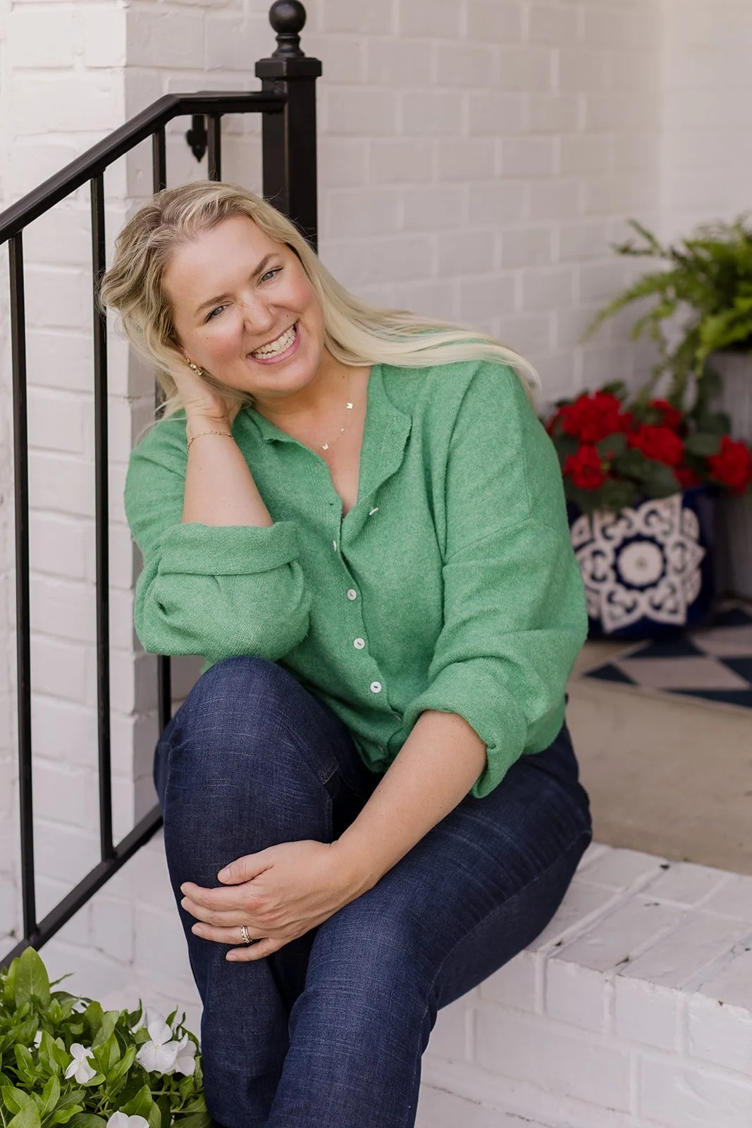Kalin Scheick of Sweetwater Floral joins Jenny Marks on the Six Figure Flower Farming podcast to discuss how to use social media as a flower farmer.