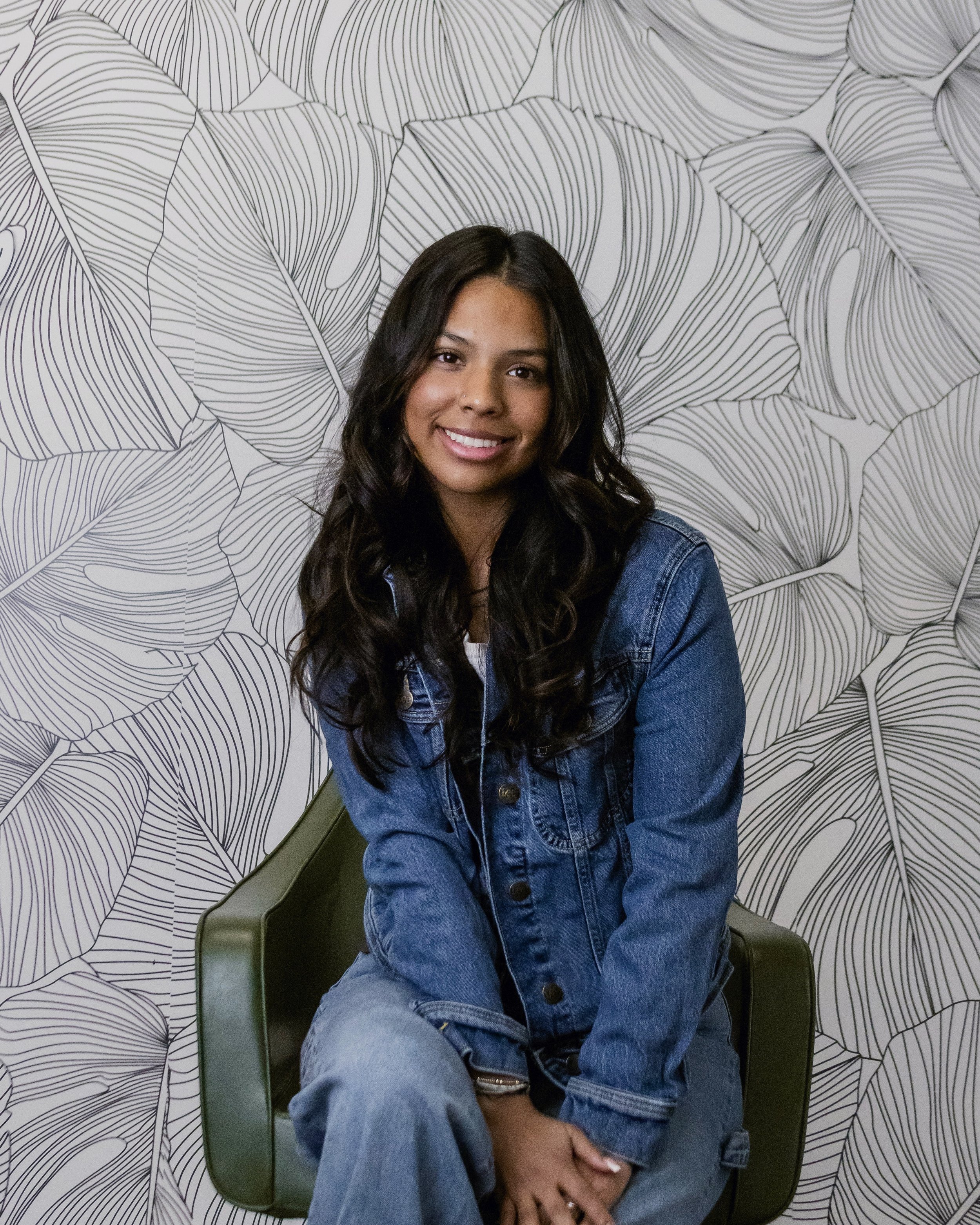 Ariana Galez Headshot