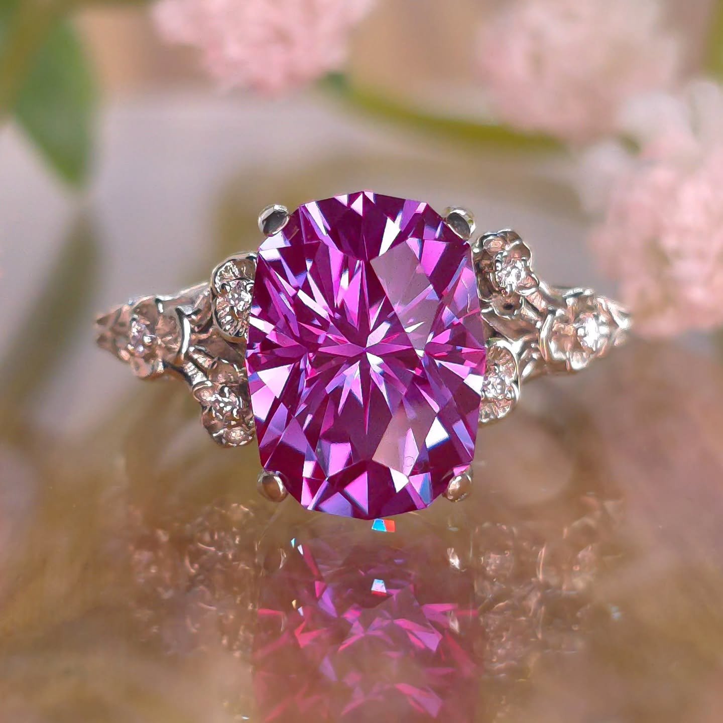 Commission 🏵️💐 Featuring a beautiful 12mm Czochralski Alexandrite in my "Poppy and Peonies" setting, set in 14kt white gold with lab diamond accents. I've made this design numerous times for clients and love it just the same each time! Th