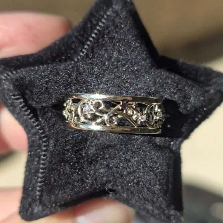 ✨ Sharing another Star Dust Band, this one is 18kt White Gold for a client, and absolutely stunning and sparkly as they are intended to be.
.
Delicate tumbling stars dance around whispy strands, with sparkling diamonds (natural or lab) set into the s