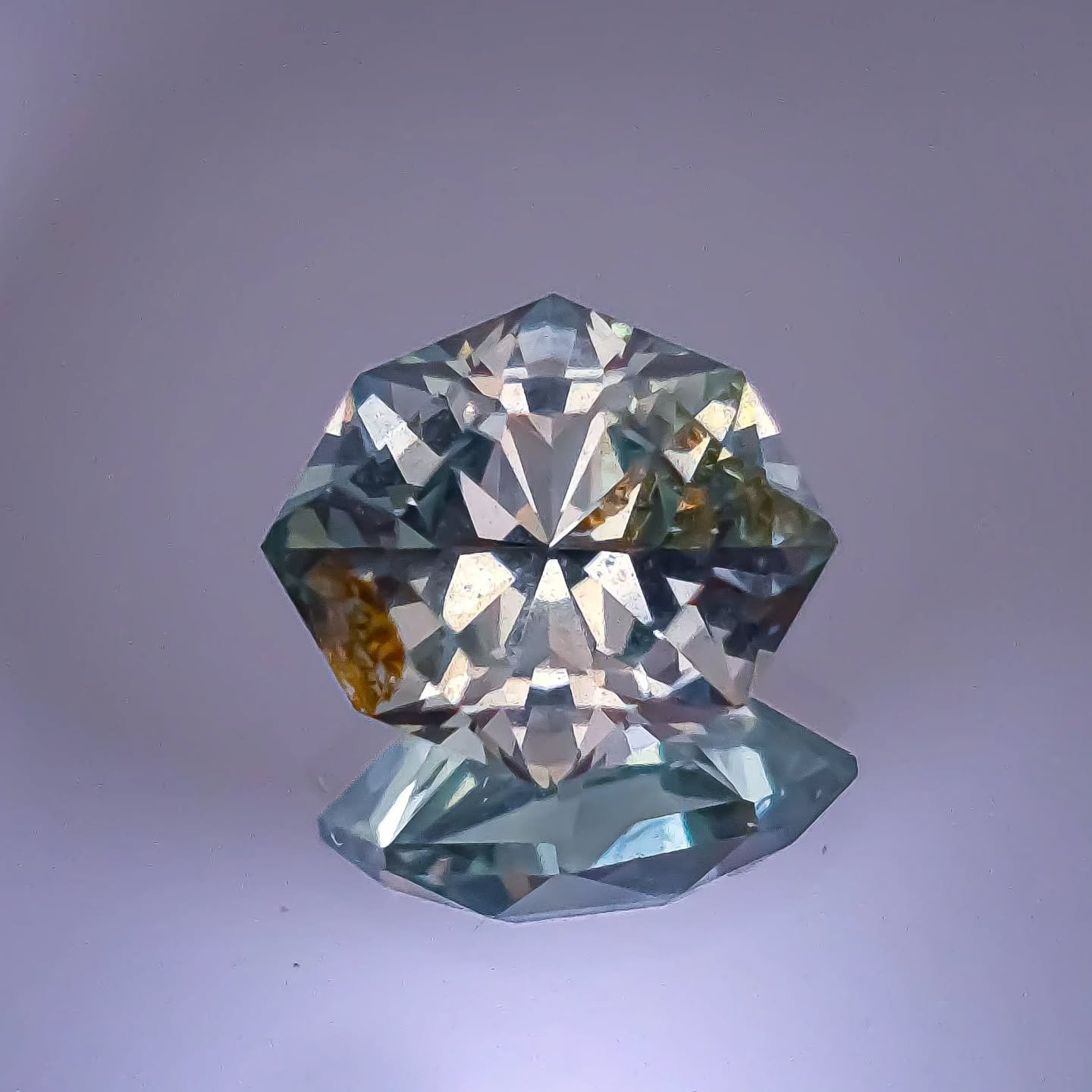 Available ✨ 1.33 ct Natural Unheated Montana - lovely seafoam green color with one natural inclusion. 7.3 x 6.3mm. I cut this earlier this year and every time I see it in my gem case I always reach out to grab it. It's absurdly sparkly and crisp and 