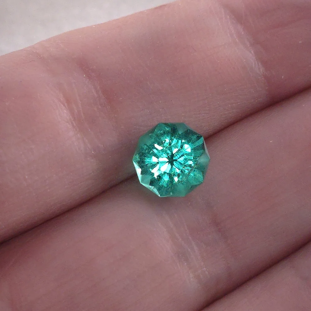 8mm Hydrothermal Emerald - Lab Hibiscus design — The Pacific Lights